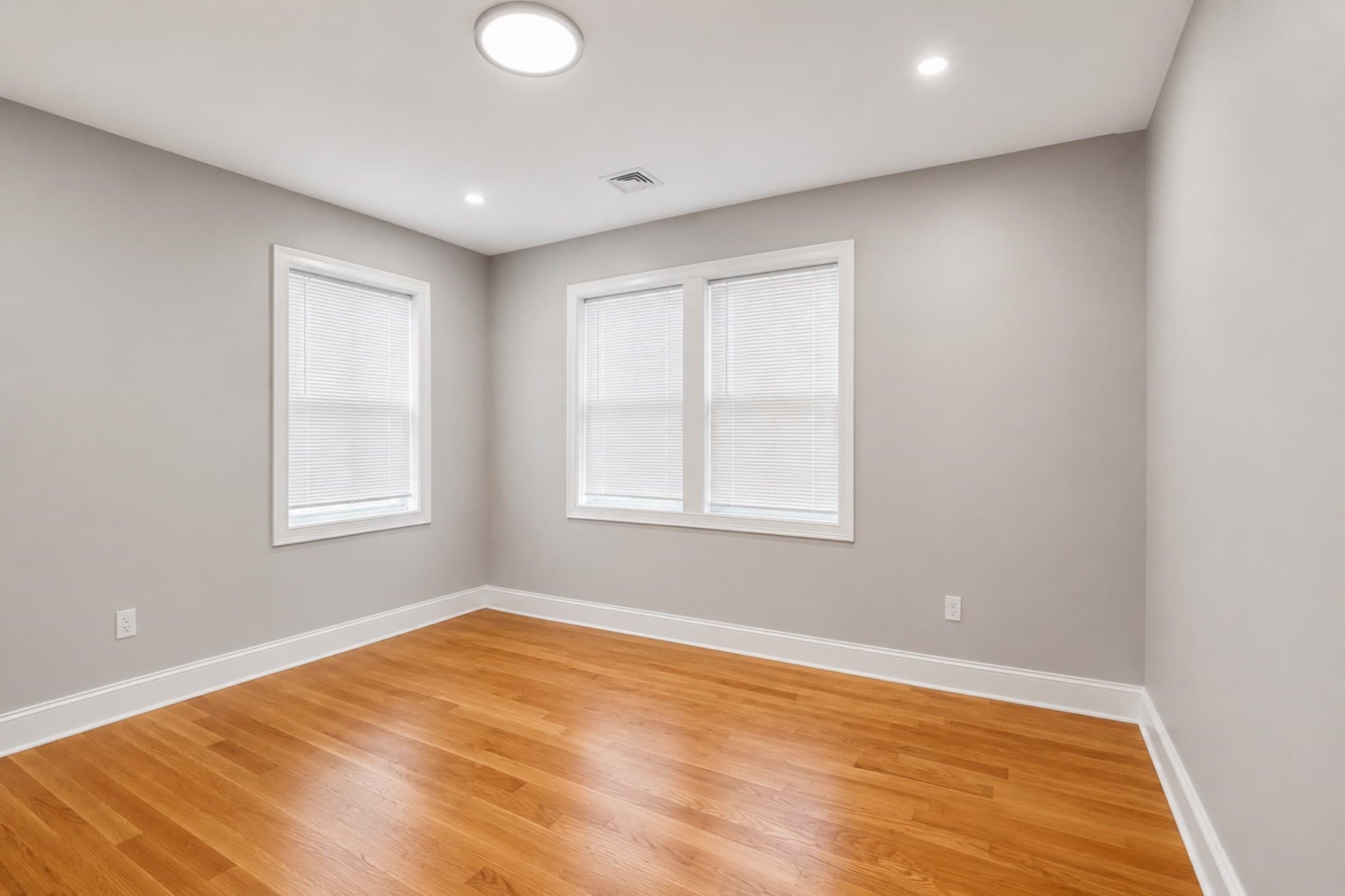 Condominium at 41 Union St # B, Weymouth MA 02190, photo 10 of 28