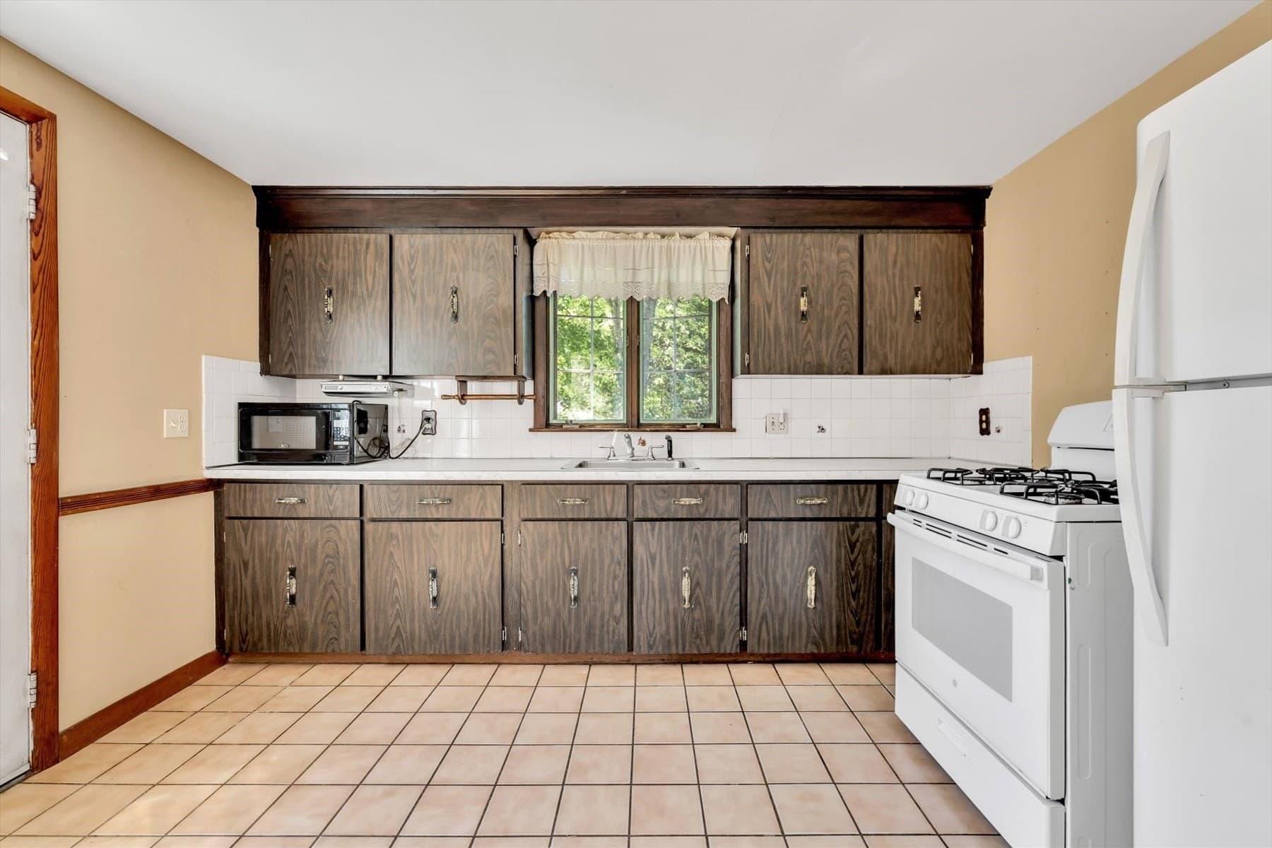 Single Family Residence at 31 Park Dr, Dennis MA 02670, Dennis, photo 17 of 42
