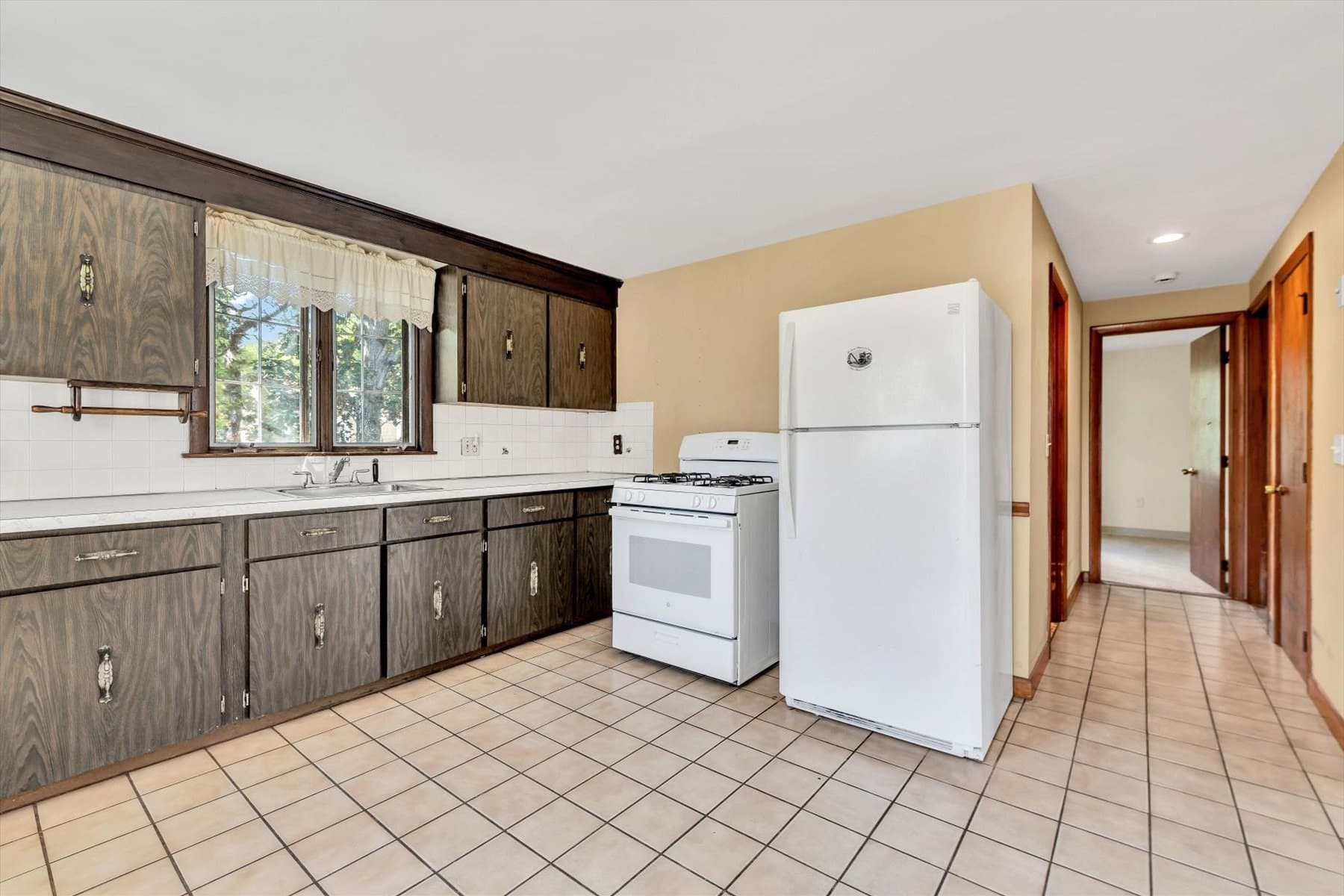 Single Family Residence at 31 Park Dr, Dennis MA 02670, Dennis, photo 16 of 42