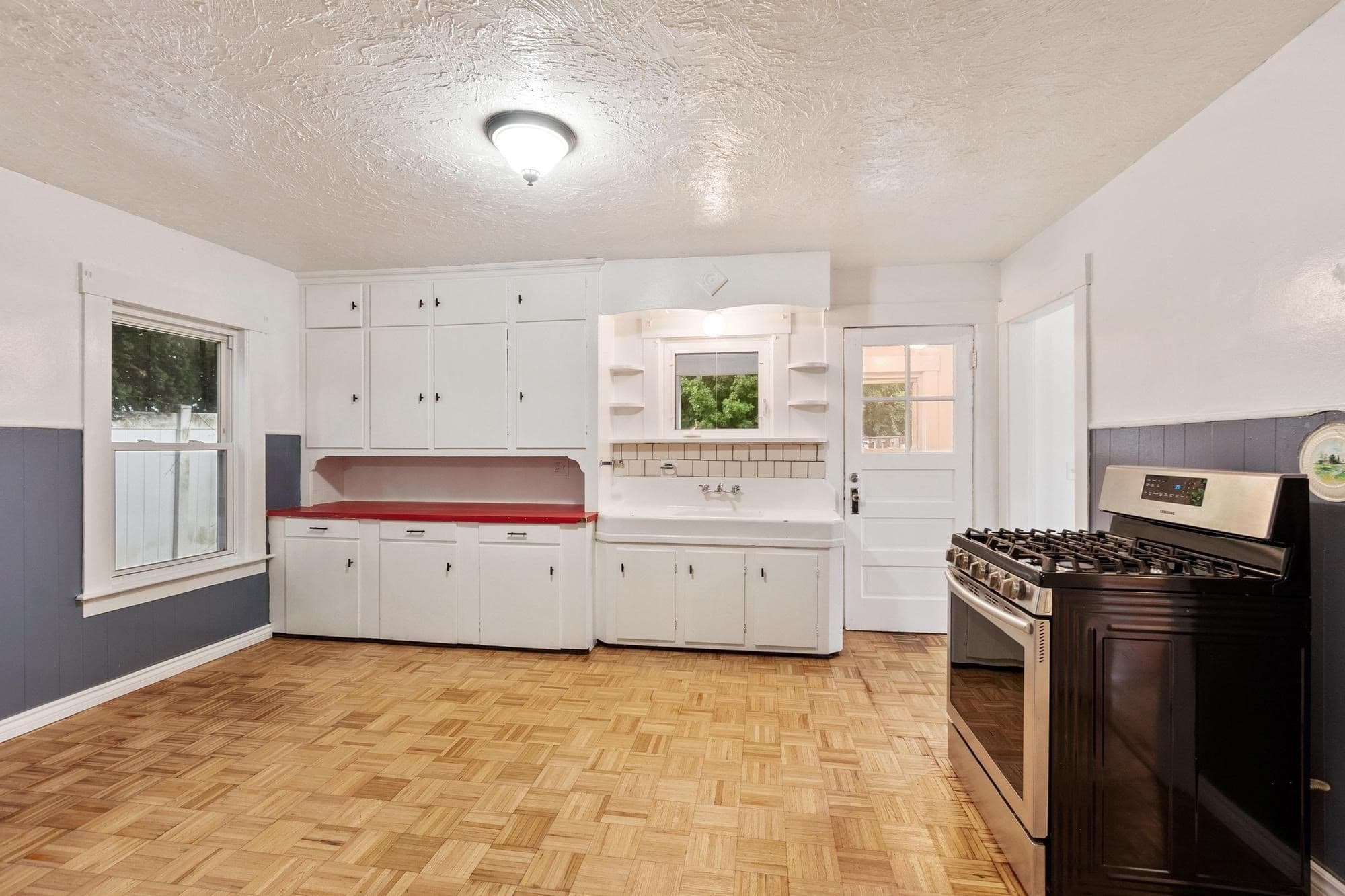 Single Family Residence at 14 Rockdale Ave, Fitchburg MA 01420, Fitchburg, photo 11 of 39