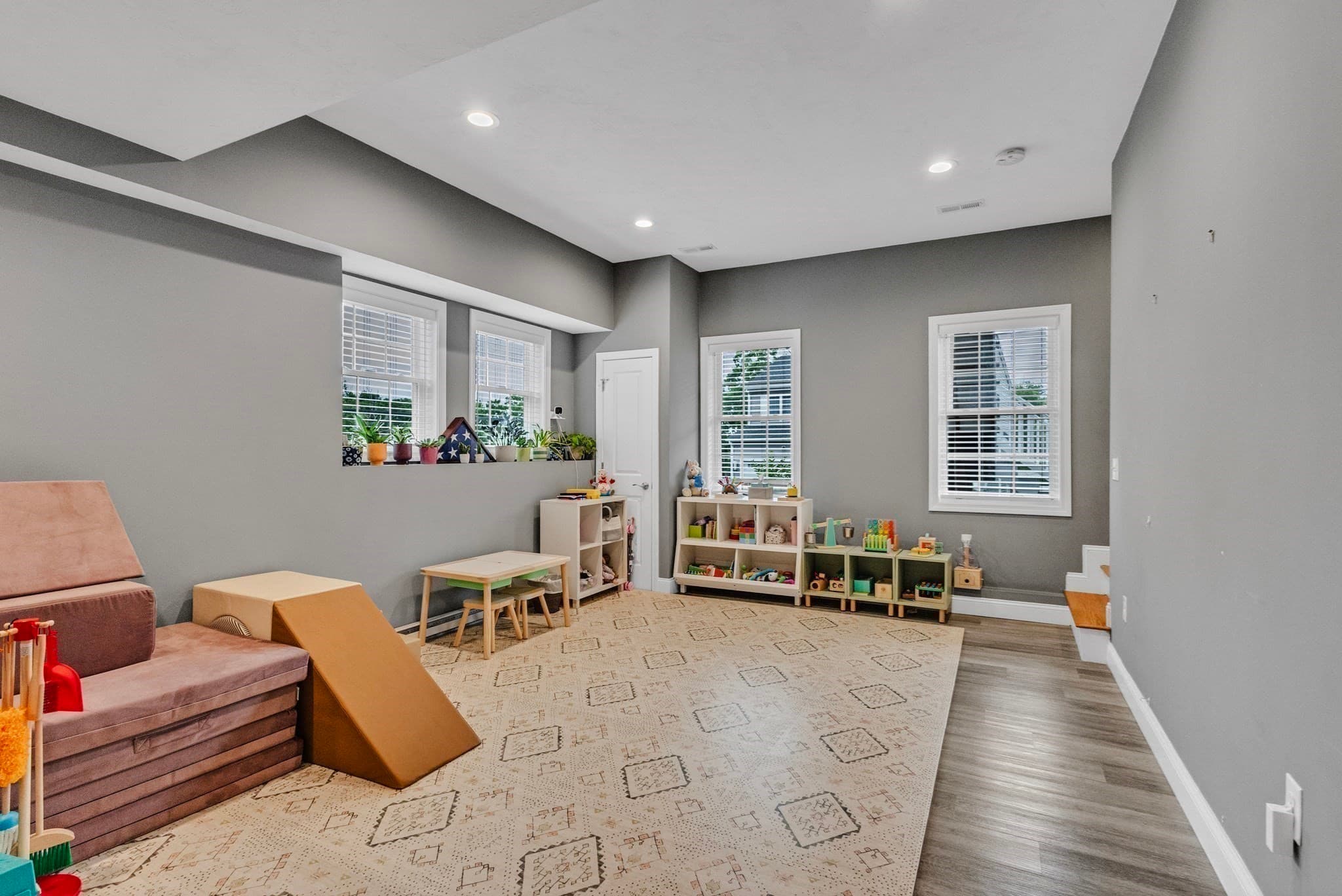 Condominium at 24 Paper Birch Path # 24, Worcester MA 01605, Worcester, photo 27 of 34