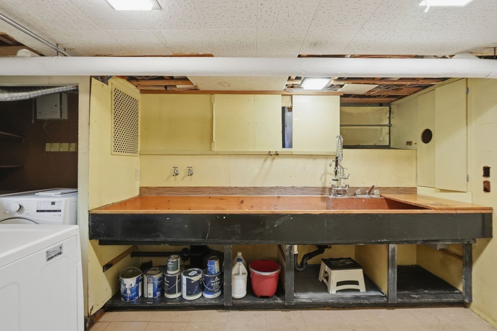 Single Family Residence at 143 Richmond Avenue, Worcester MA 01602, Worcester, photo 30 of 40