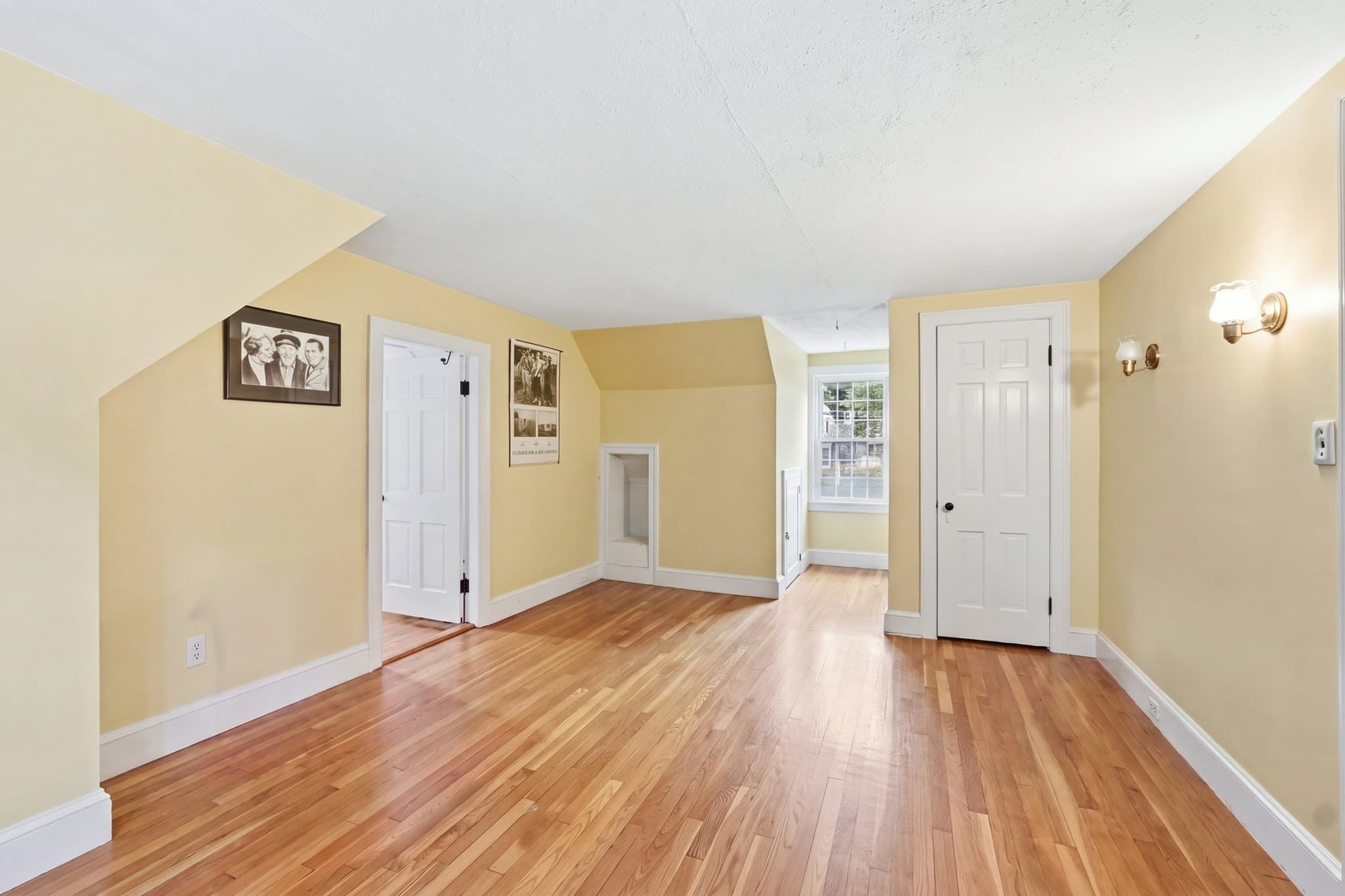Equestrian at 153 Lawrence St, Gardner MA 01440, Gardner, photo 25 of 37