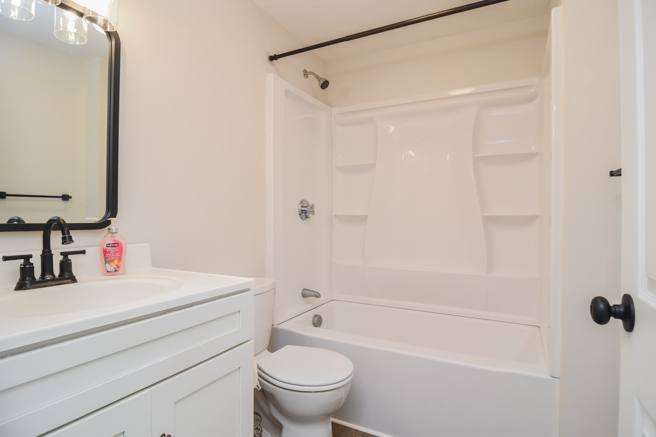 Condominium at 8 Kenmar Drive # 55, Billerica MA 01821, Billerica, photo 8 of 35
