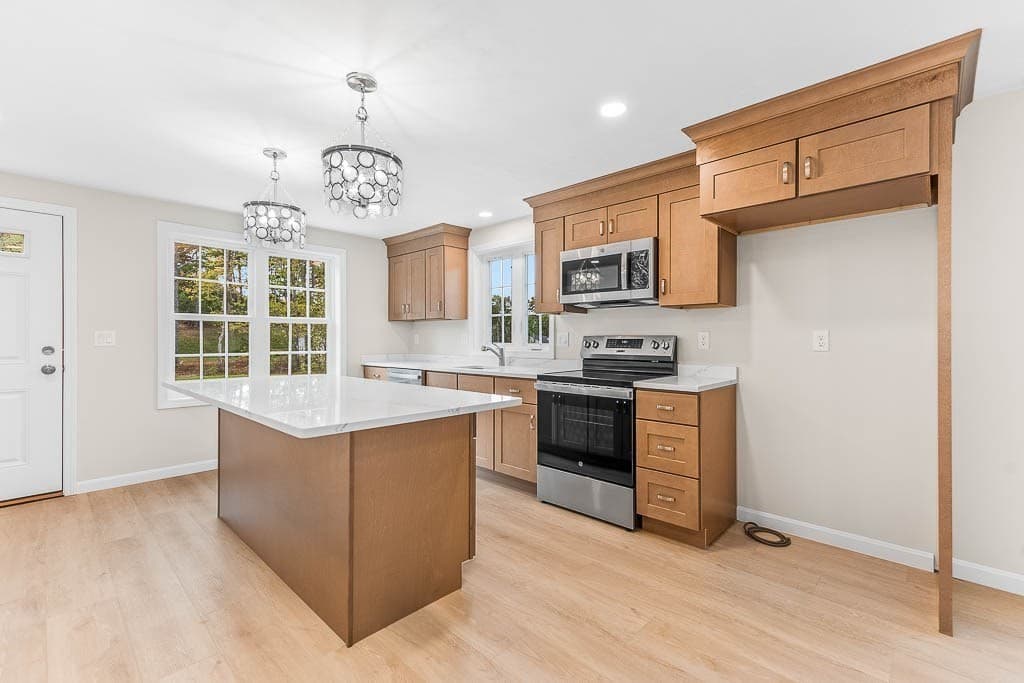 Single Family Residence at 23 Bumblebee Dr., Plymouth MA 02360, photo 5 of 23