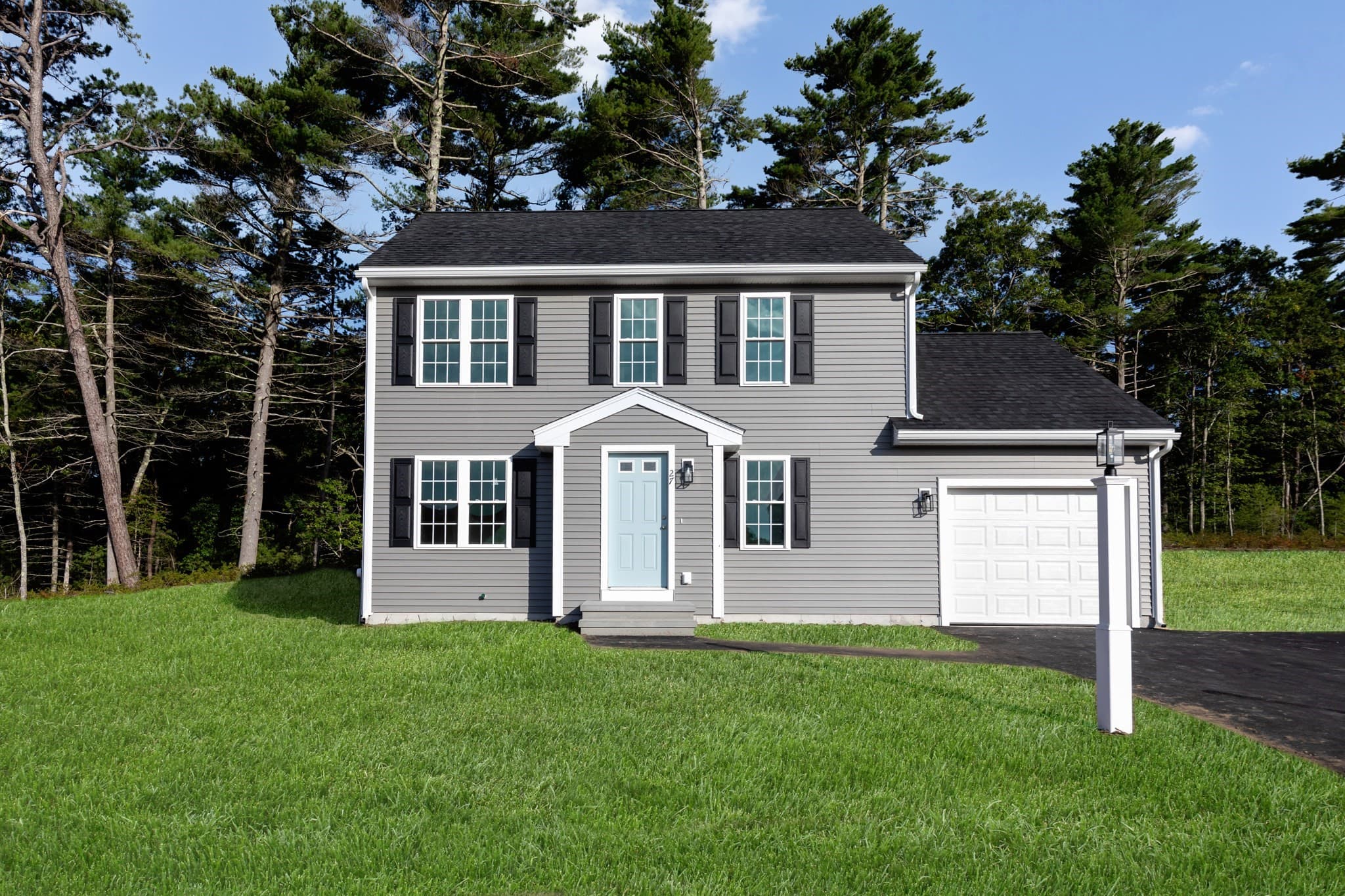 25 Bumblebee Dr, Plymouth MA 02360