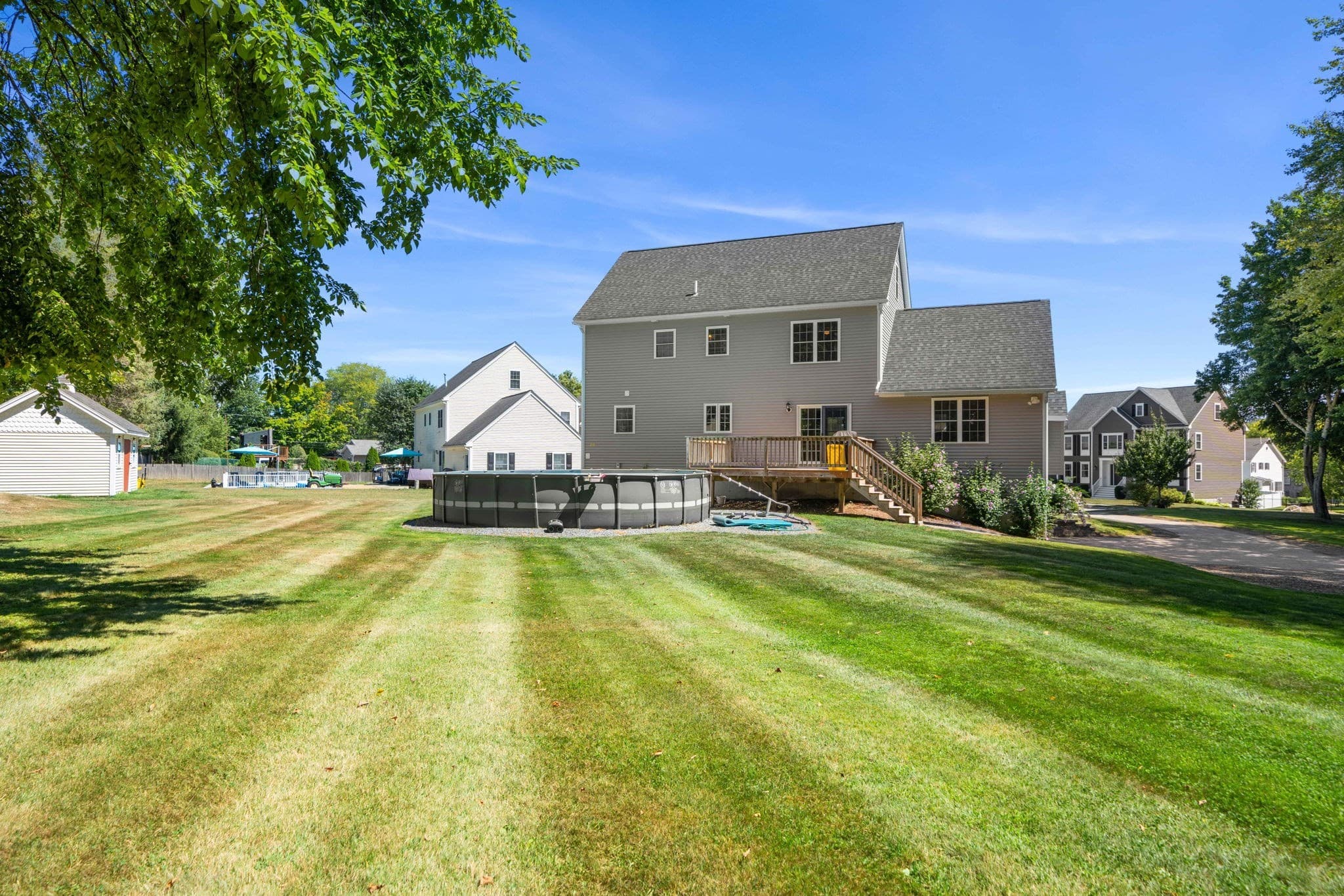 Single Family Residence at 11 Duquette Dr, Haverhill MA 01830, photo 2 of 27