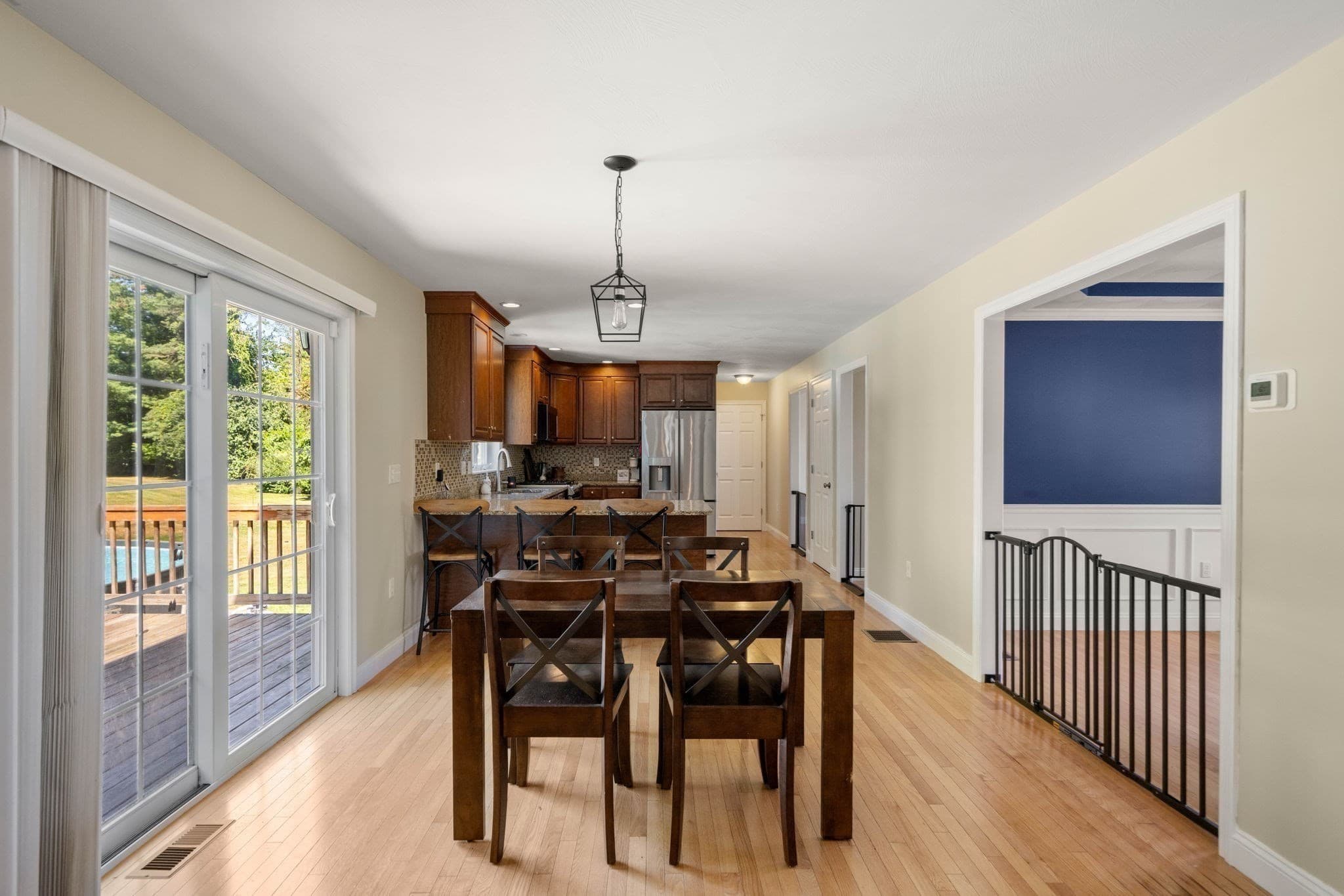 Single Family Residence at 11 Duquette Dr, Haverhill MA 01830, photo 7 of 27