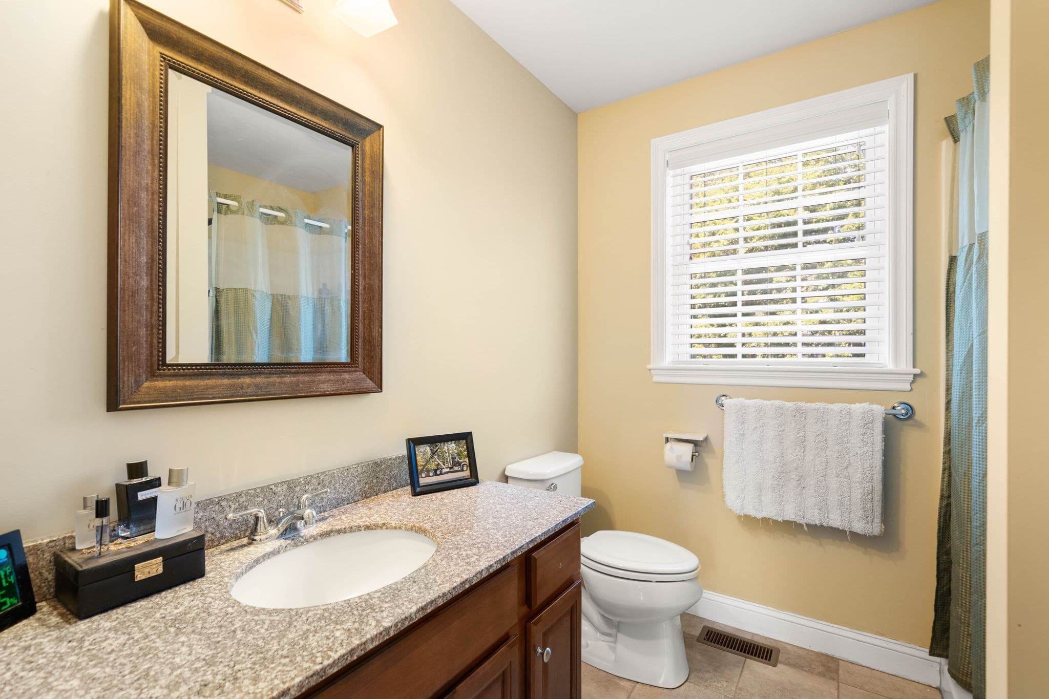 Single Family Residence at 11 Duquette Dr, Haverhill MA 01830, photo 15 of 27