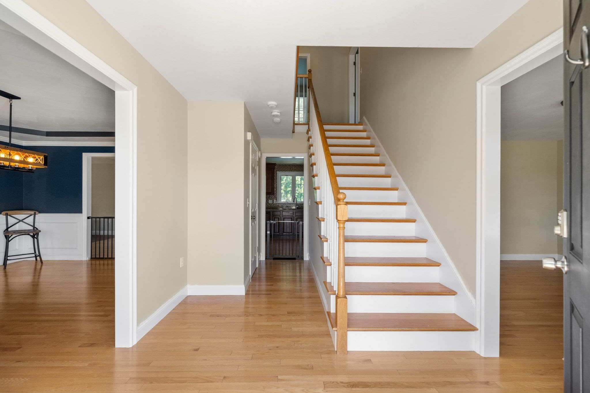 Single Family Residence at 11 Duquette Dr, Haverhill MA 01830, photo 11 of 27