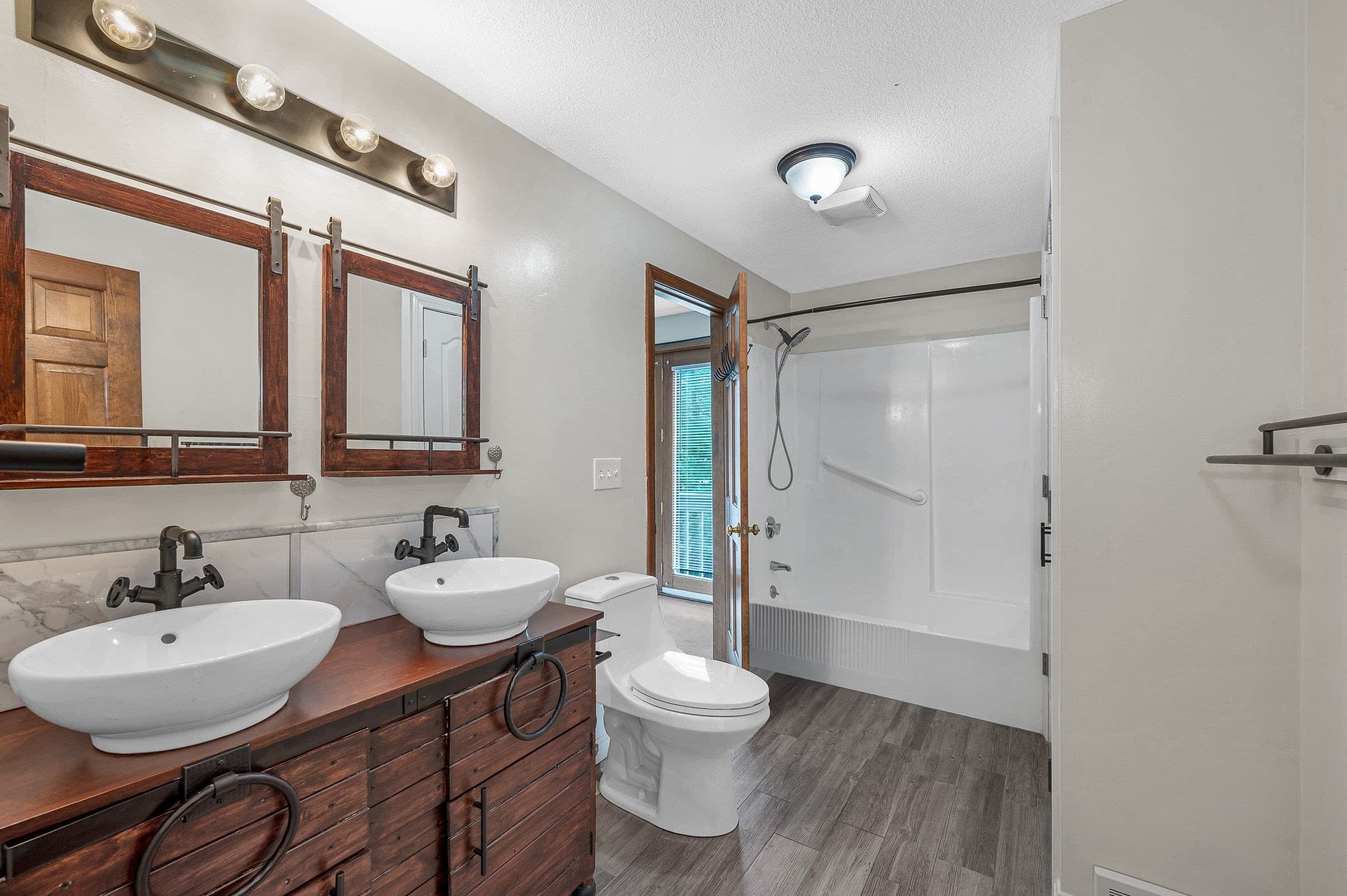 Condominium at 34 Scotty Hollow Dr, Chelmsford MA 01863, Chelmsford, photo 23 of 37