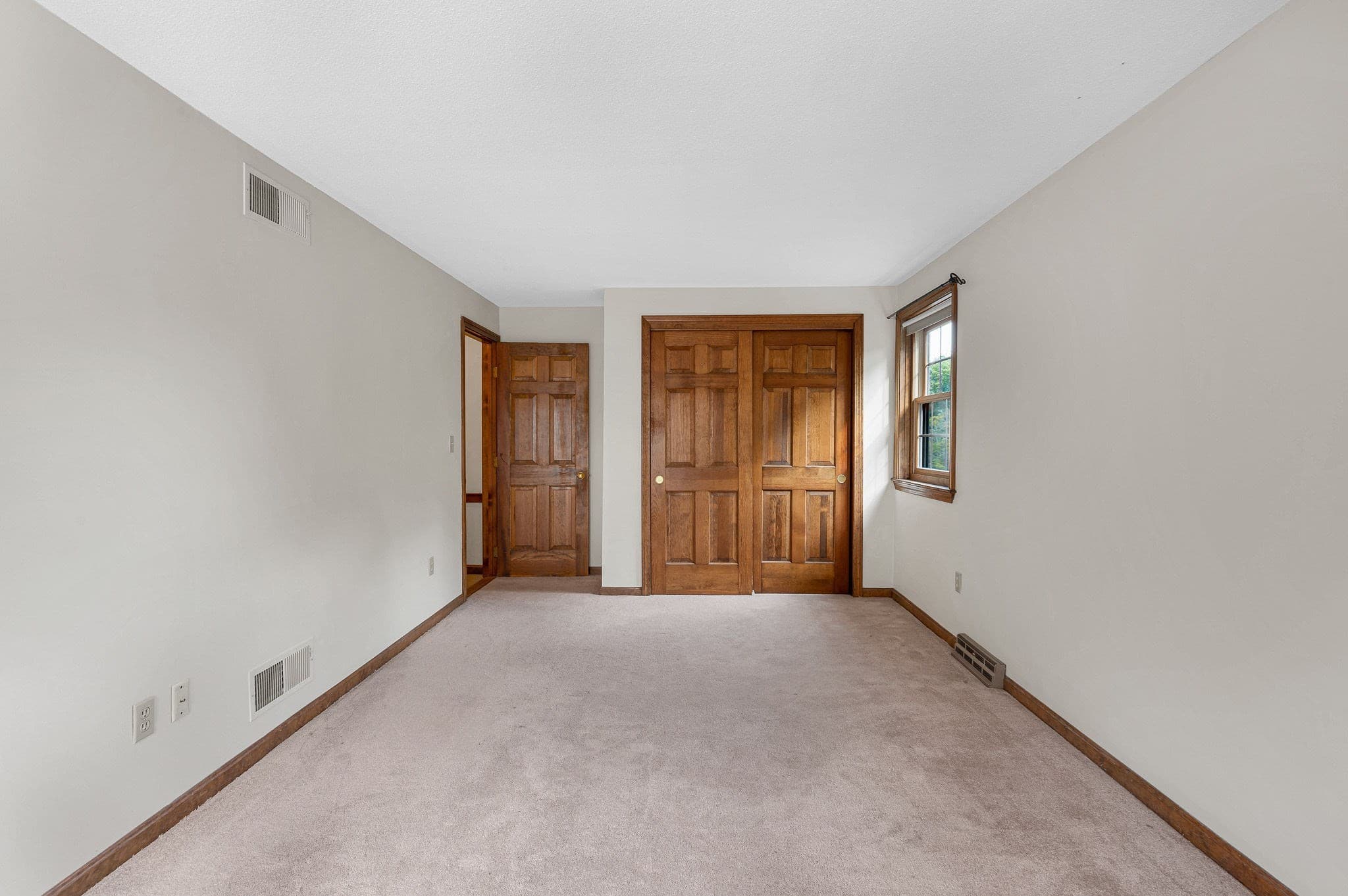 Condominium at 34 Scotty Hollow Dr, Chelmsford MA 01863, Chelmsford, photo 27 of 37