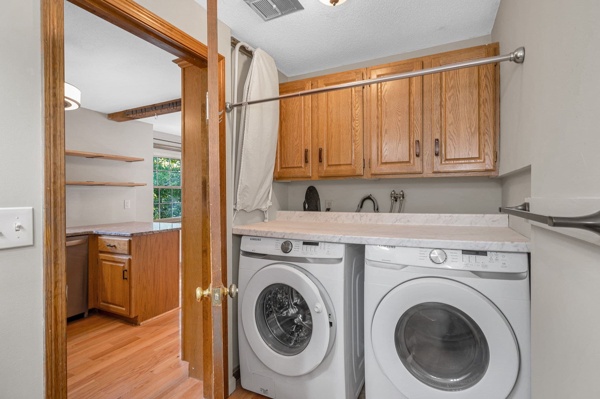 Condominium at 34 Scotty Hollow Dr, Chelmsford MA 01863, Chelmsford, photo 17 of 37
