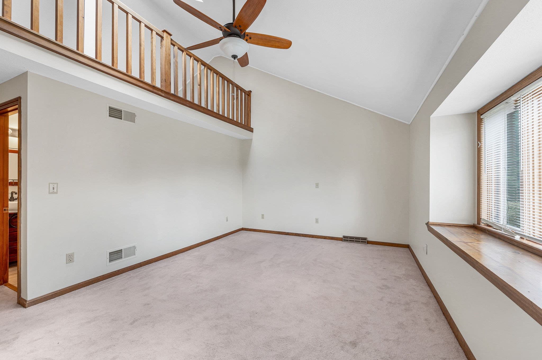 Condominium at 34 Scotty Hollow Dr, Chelmsford MA 01863, Chelmsford, photo 19 of 37