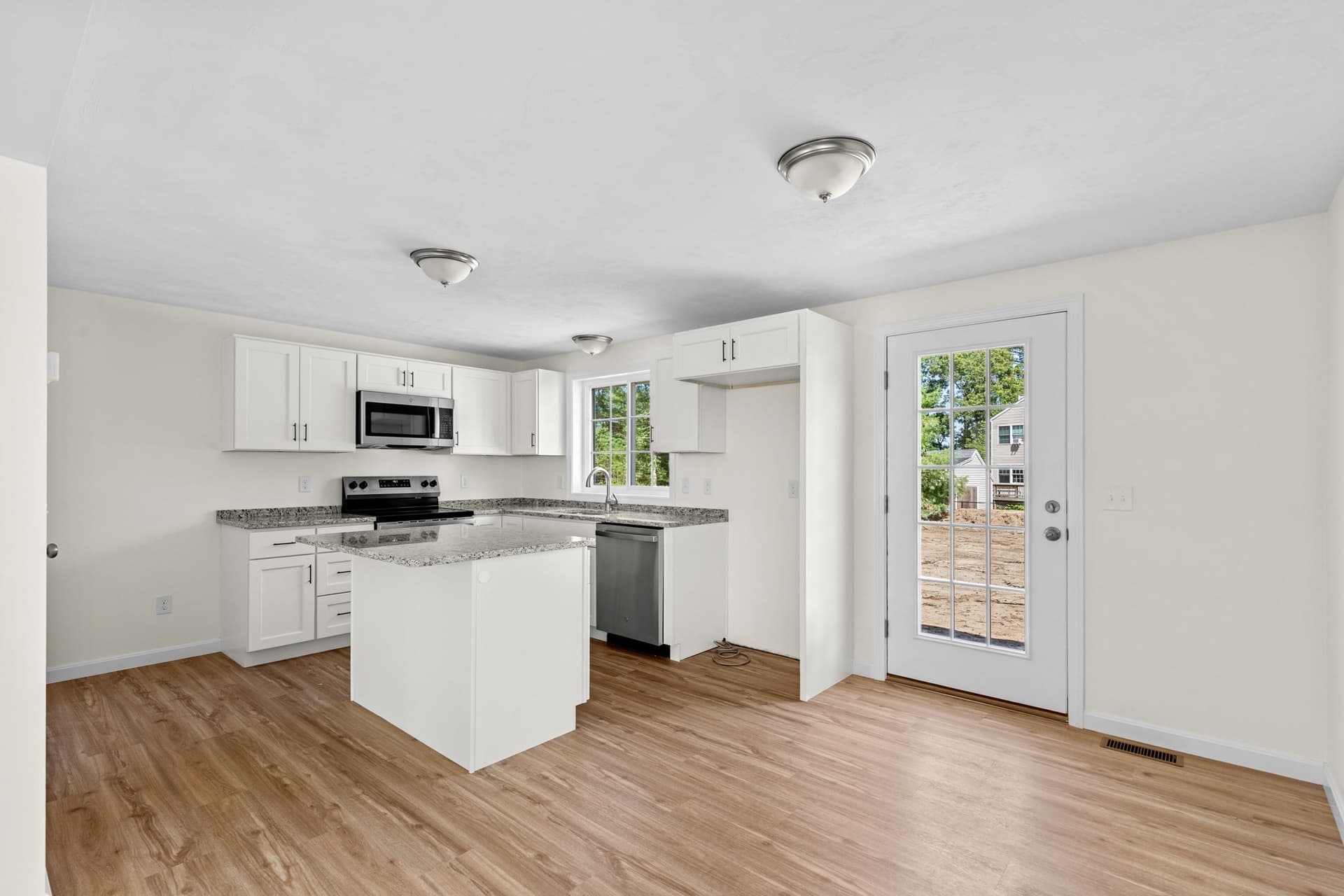 Single Family Residence at 44 Bumblebee Dr., Plymouth MA 02360, photo 12 of 32