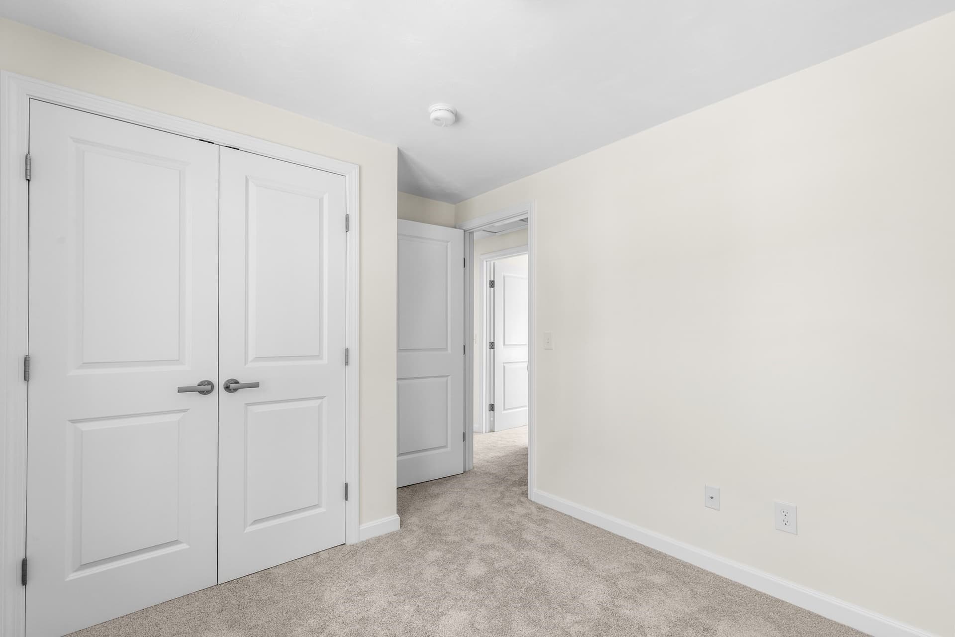 Single Family Residence at 44 Bumblebee Dr., Plymouth MA 02360, photo 25 of 32