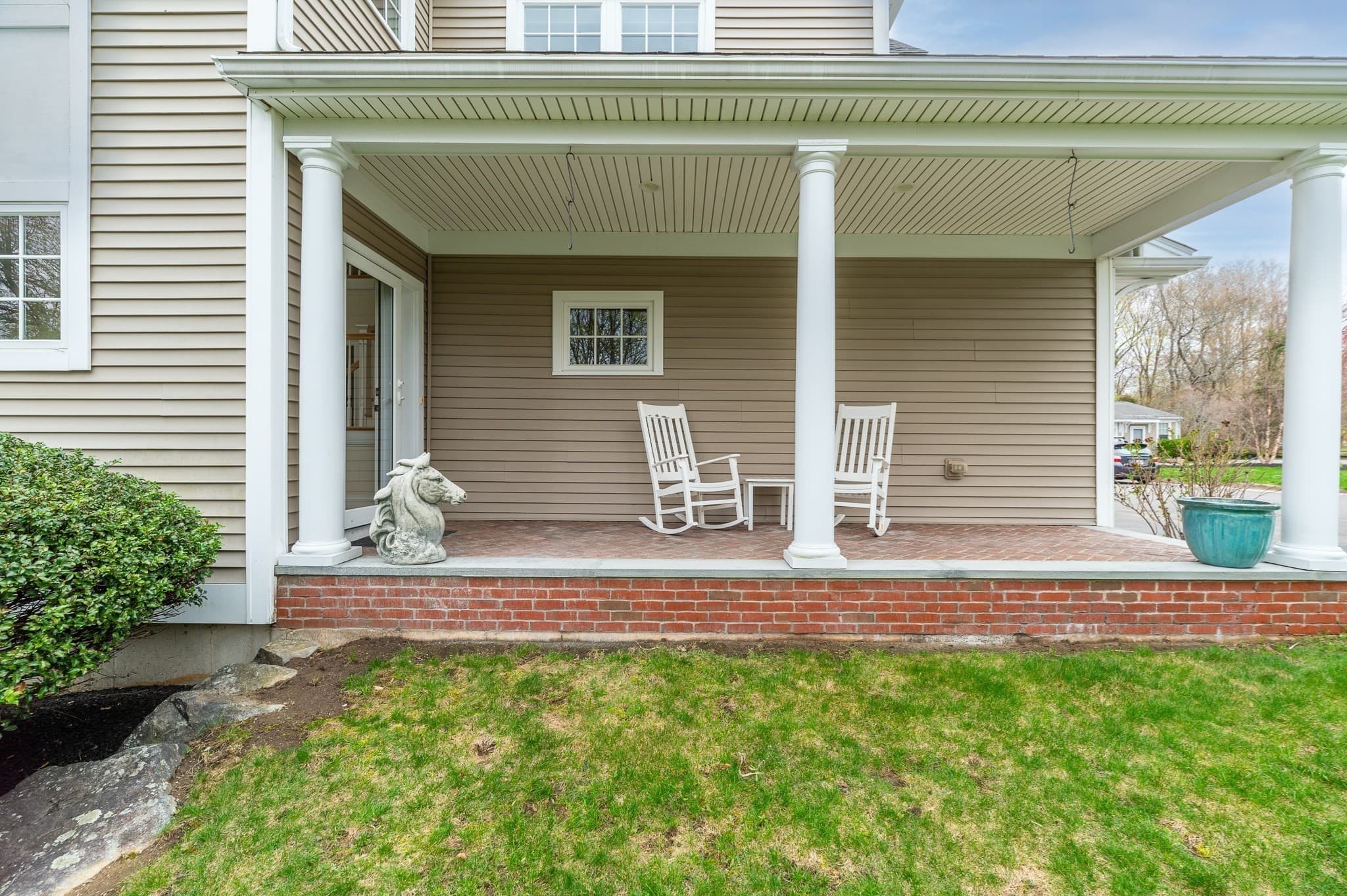 Condominium at 6 Essex Road # 8, Ipswich MA 01938, Ipswich, photo 2 of 32