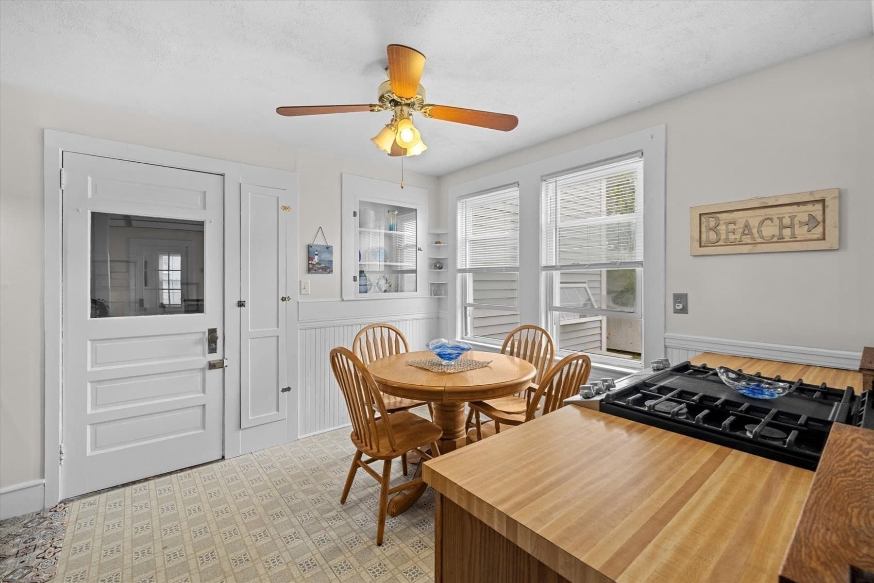 Single Family Residence at 4 Wharf Ln, Kingston MA 02364, Kingston, photo 13 of 42