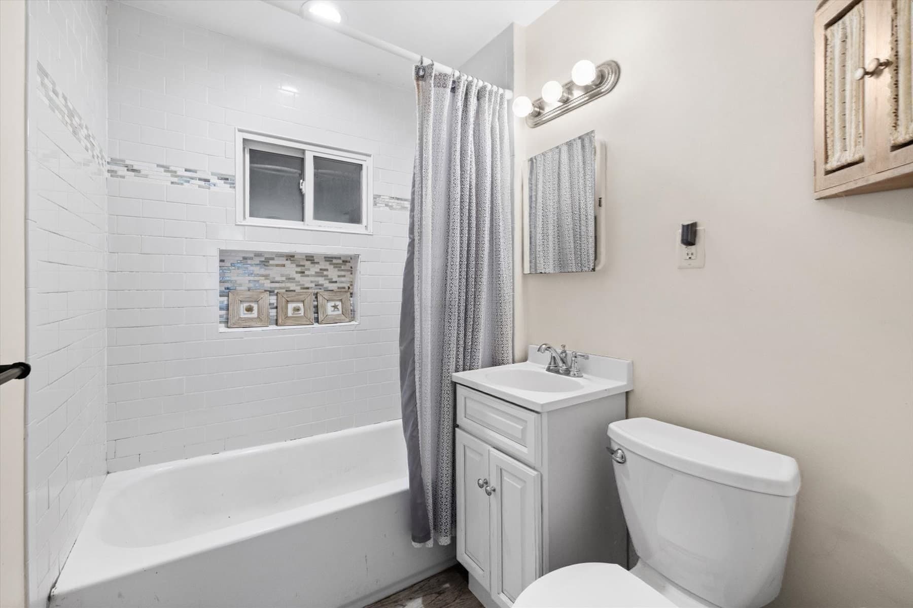 Single Family Residence at 4 Wharf Ln, Kingston MA 02364, Kingston, photo 11 of 42