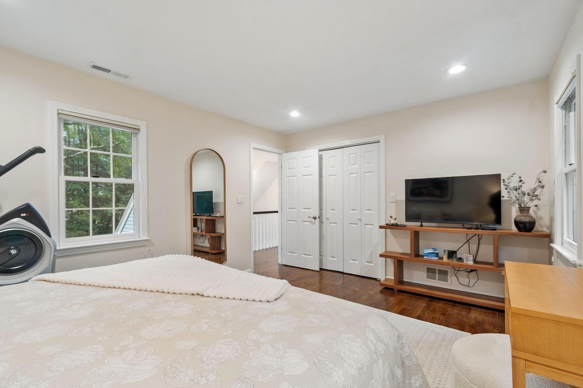 Single Family Residence at 25 Pickman Dr, Bedford MA 01730, Bedford, photo 31 of 42