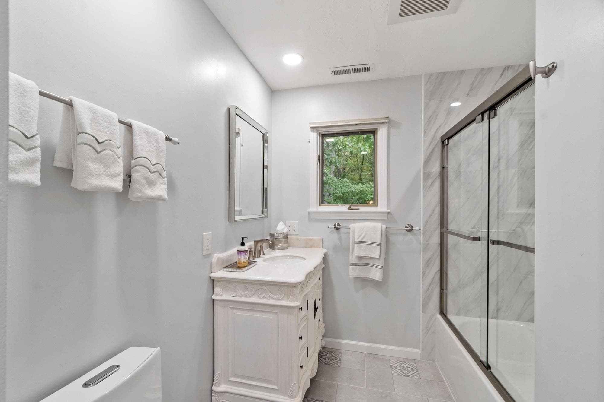 Condominium at 25 Pickman Dr # 25, Bedford MA 01730, Bedford, photo 32 of 42