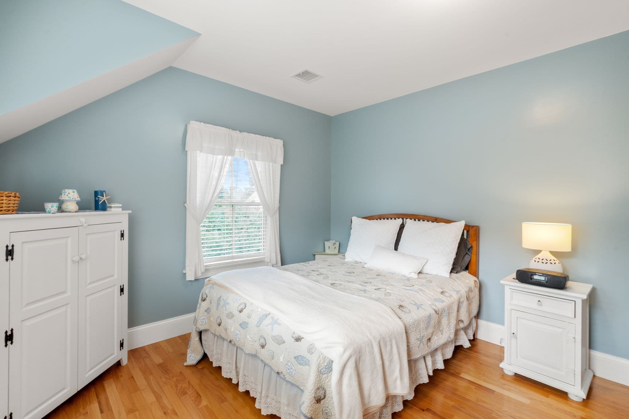 Condominium at 31 Hathaway Pond Cir # 31, Rochester MA 02770, Rochester, photo 22 of 42