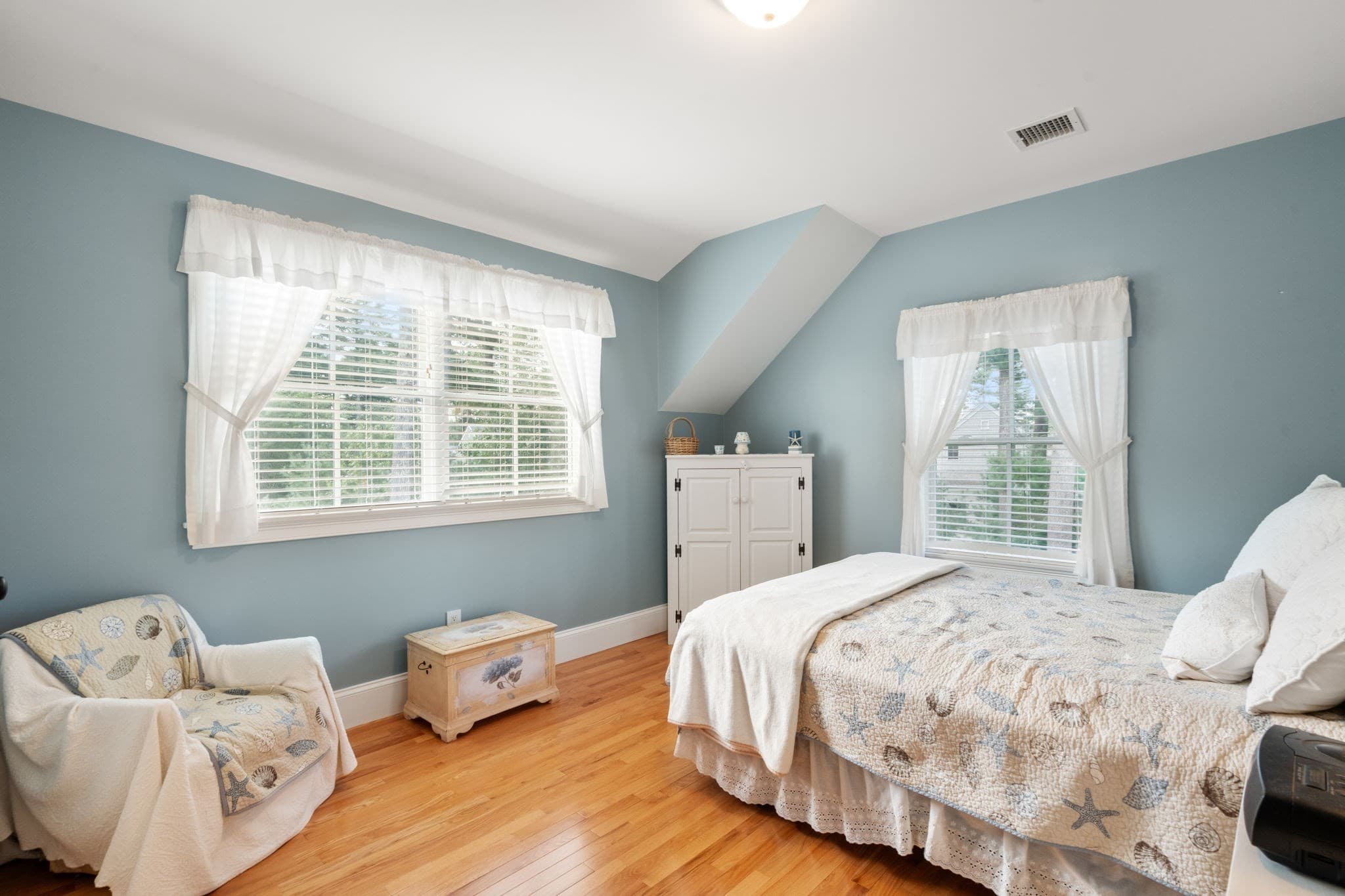 Condominium at 31 Hathaway Pond Cir # 31, Rochester MA 02770, Rochester, photo 21 of 42