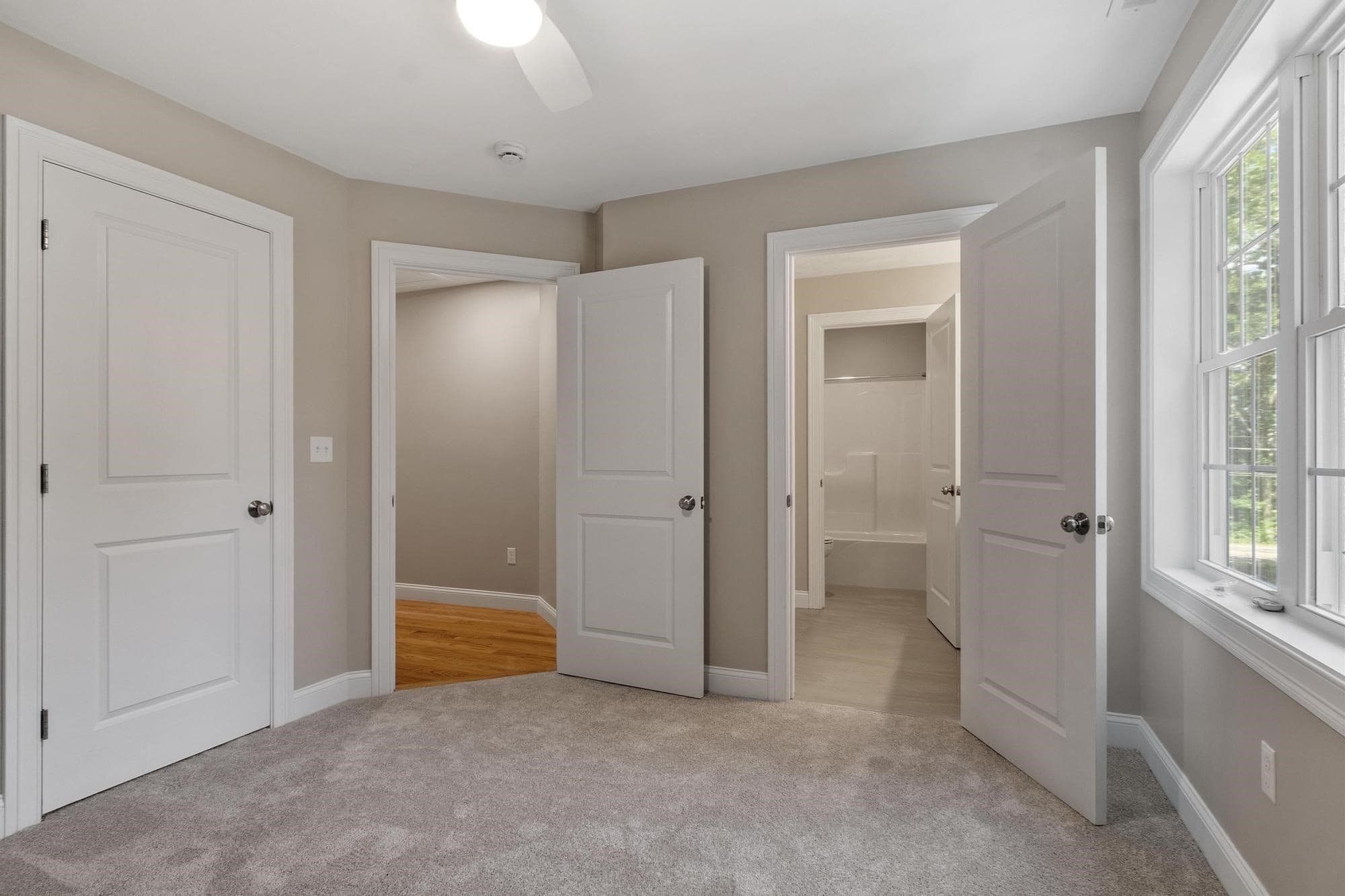 Condex at 6 Jewett Rd # 2, Sterling MA 01564, Sterling, photo 31 of 36