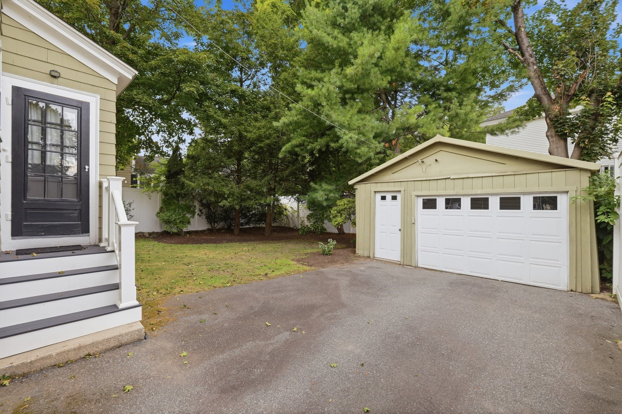 Single Family Residence at 74 Chestnut St, Andover MA 01810, Andover, photo 5 of 34