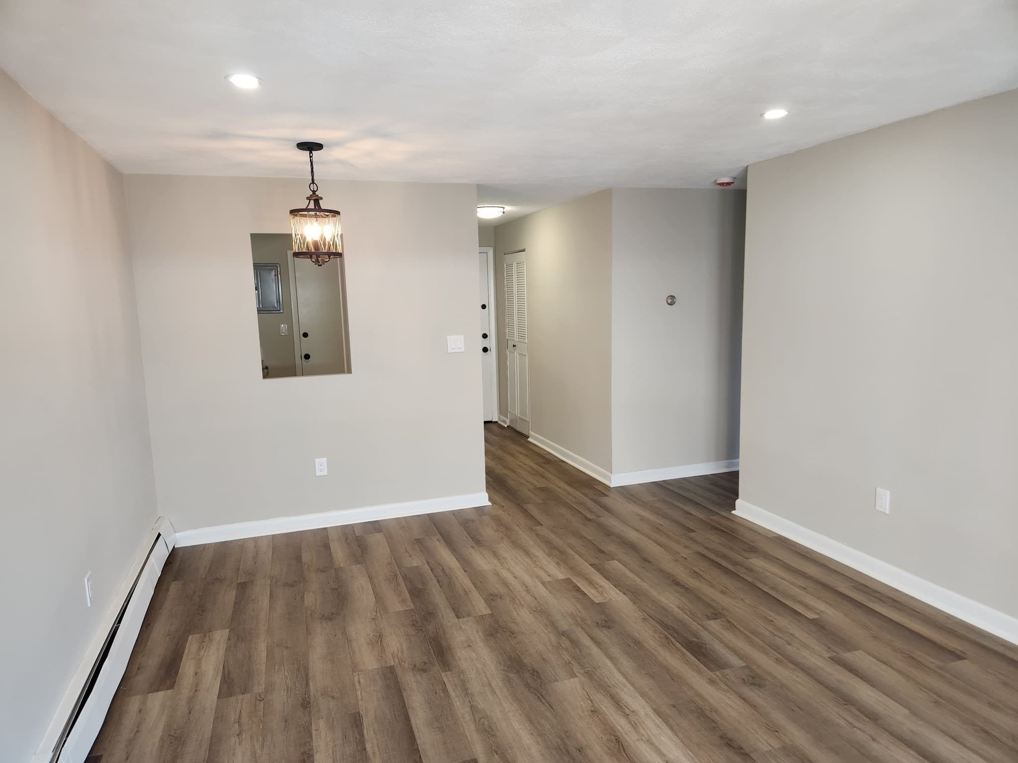 Condominium at 33 Cary Ave # 15, Chelsea MA 02150, Chelsea, photo 4 of 9