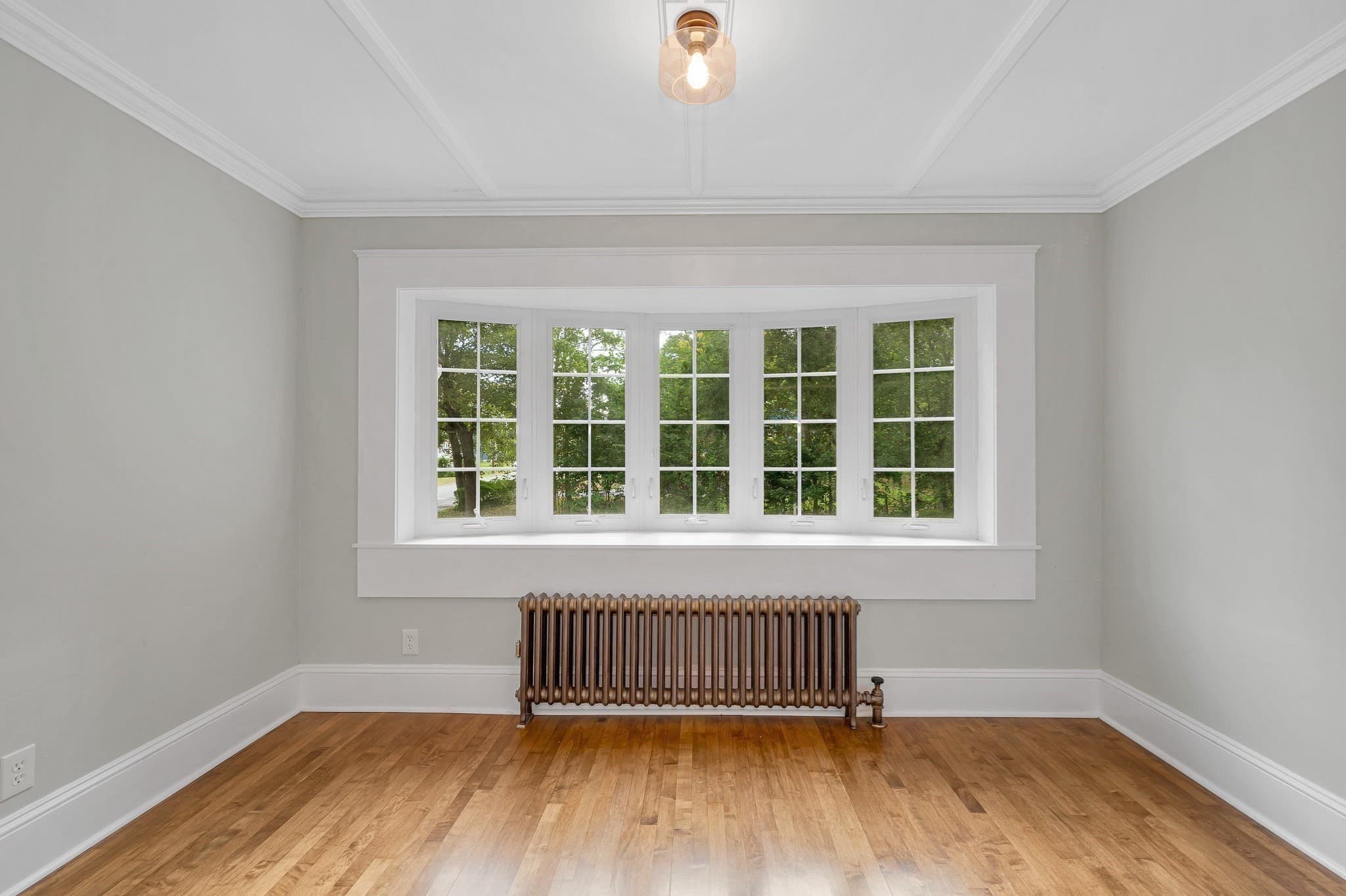 Single Family Residence at 30 Woodrow Ave, Haverhill MA 01830, photo 17 of 34