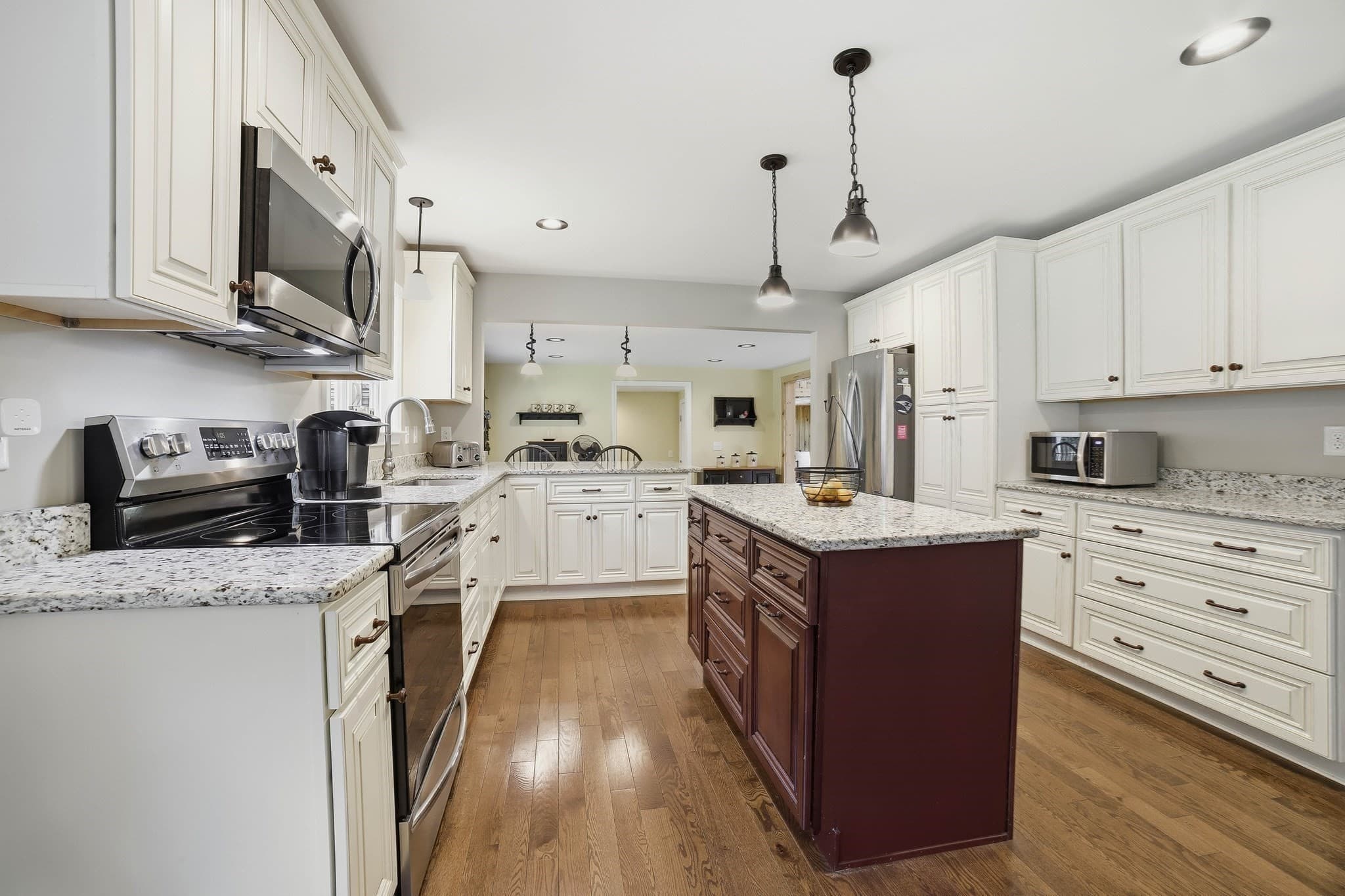 Single Family Residence at 425 River Road, Uxbridge MA 01569, Uxbridge, photo 10 of 30
