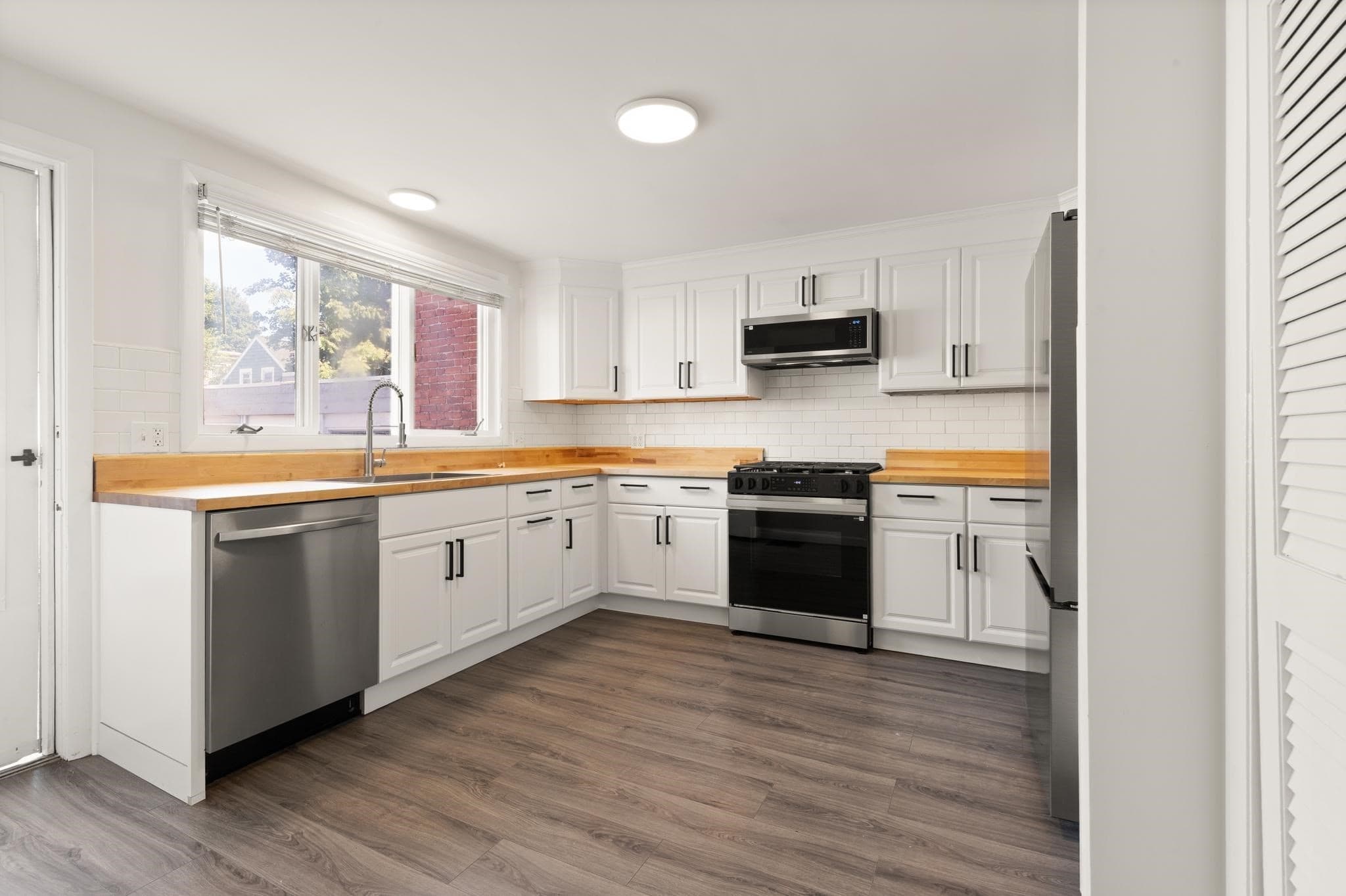 Single Family Residence at 13 Heard, Chelsea MA 02150, Chelsea, photo 14 of 38