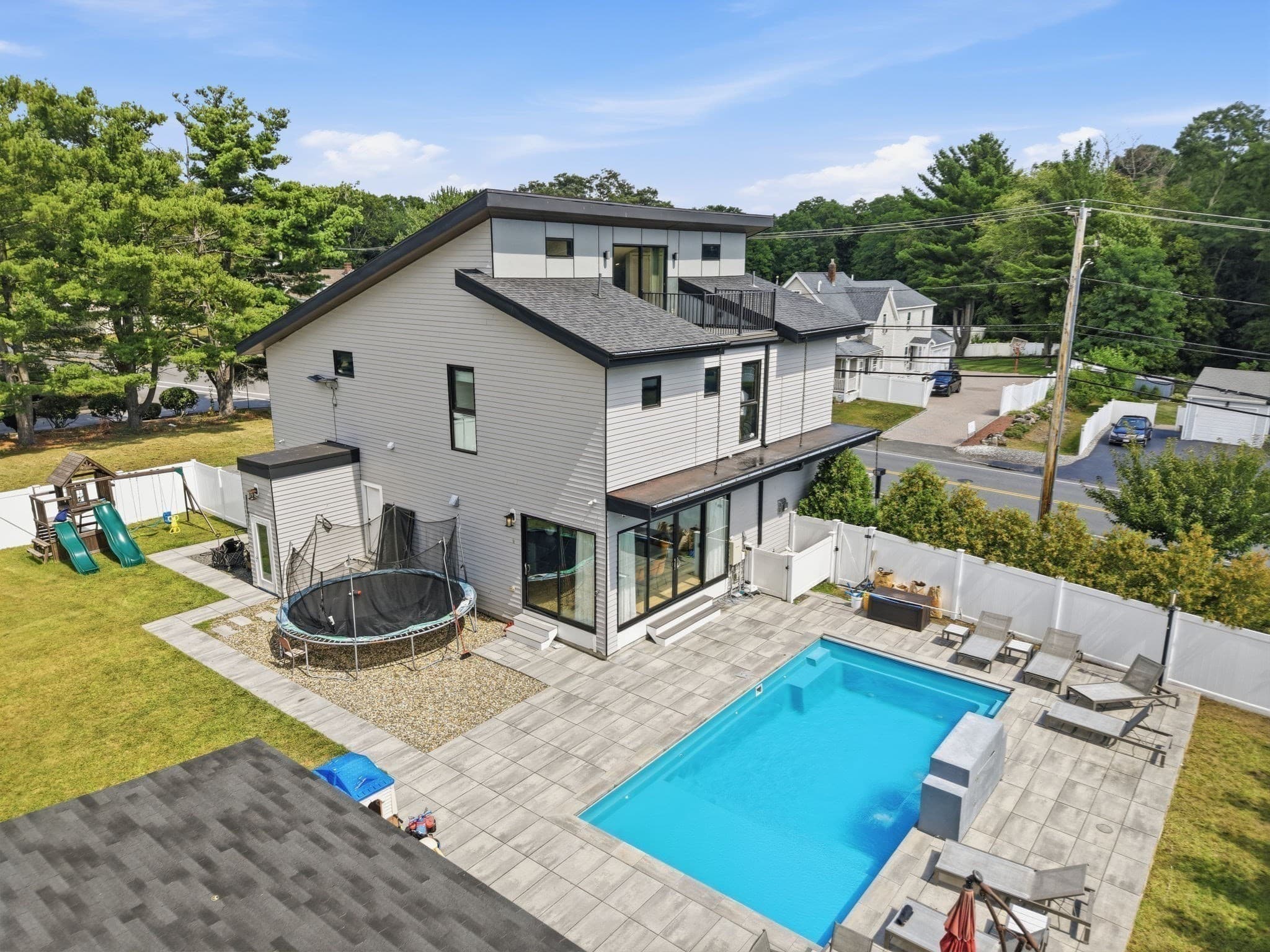 Single Family Residence at 61 Walnut St, Saugus MA 01906, Saugus, photo 37 of 42