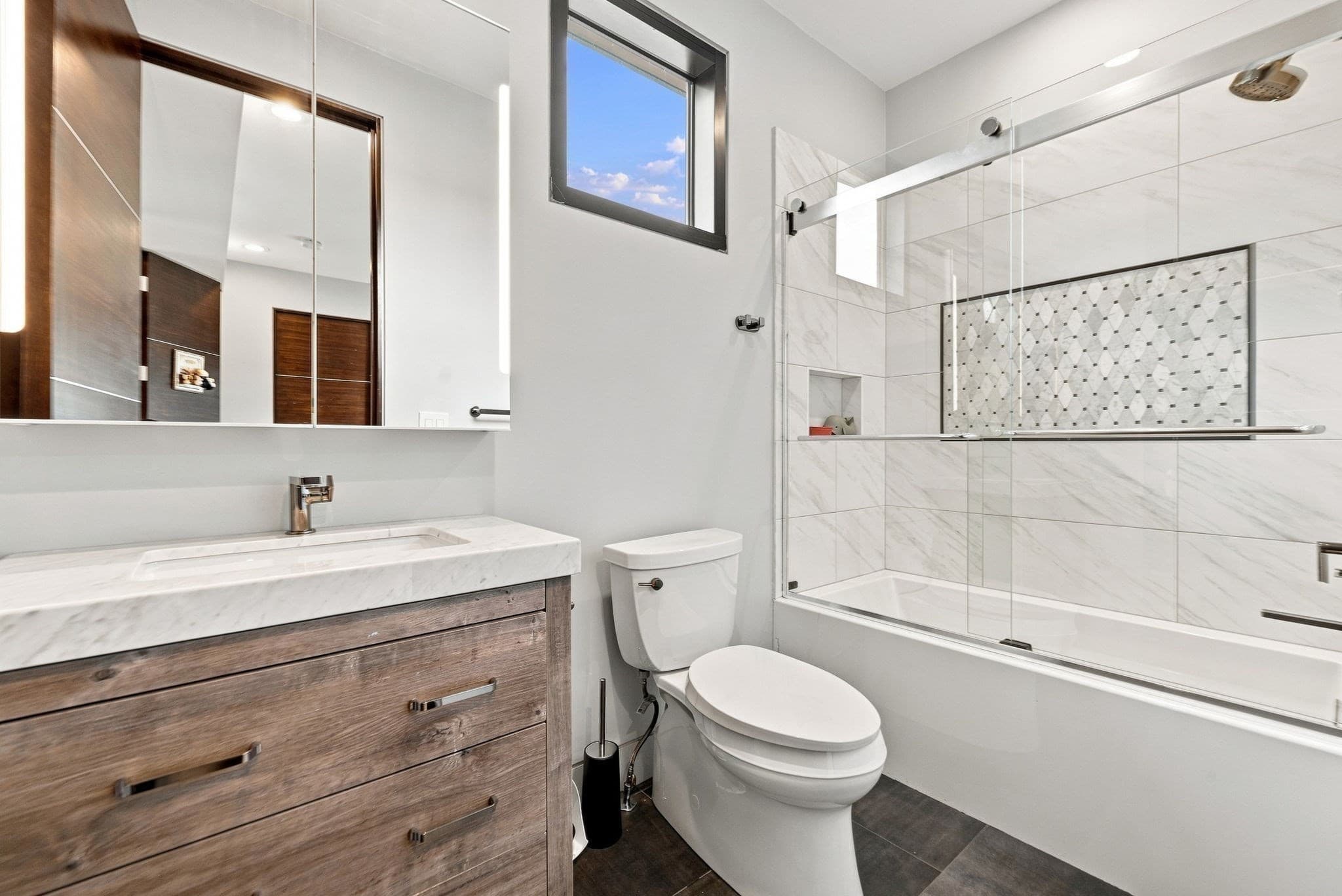 Single Family Residence at 61 Walnut St, Saugus MA 01906, Saugus, photo 21 of 42