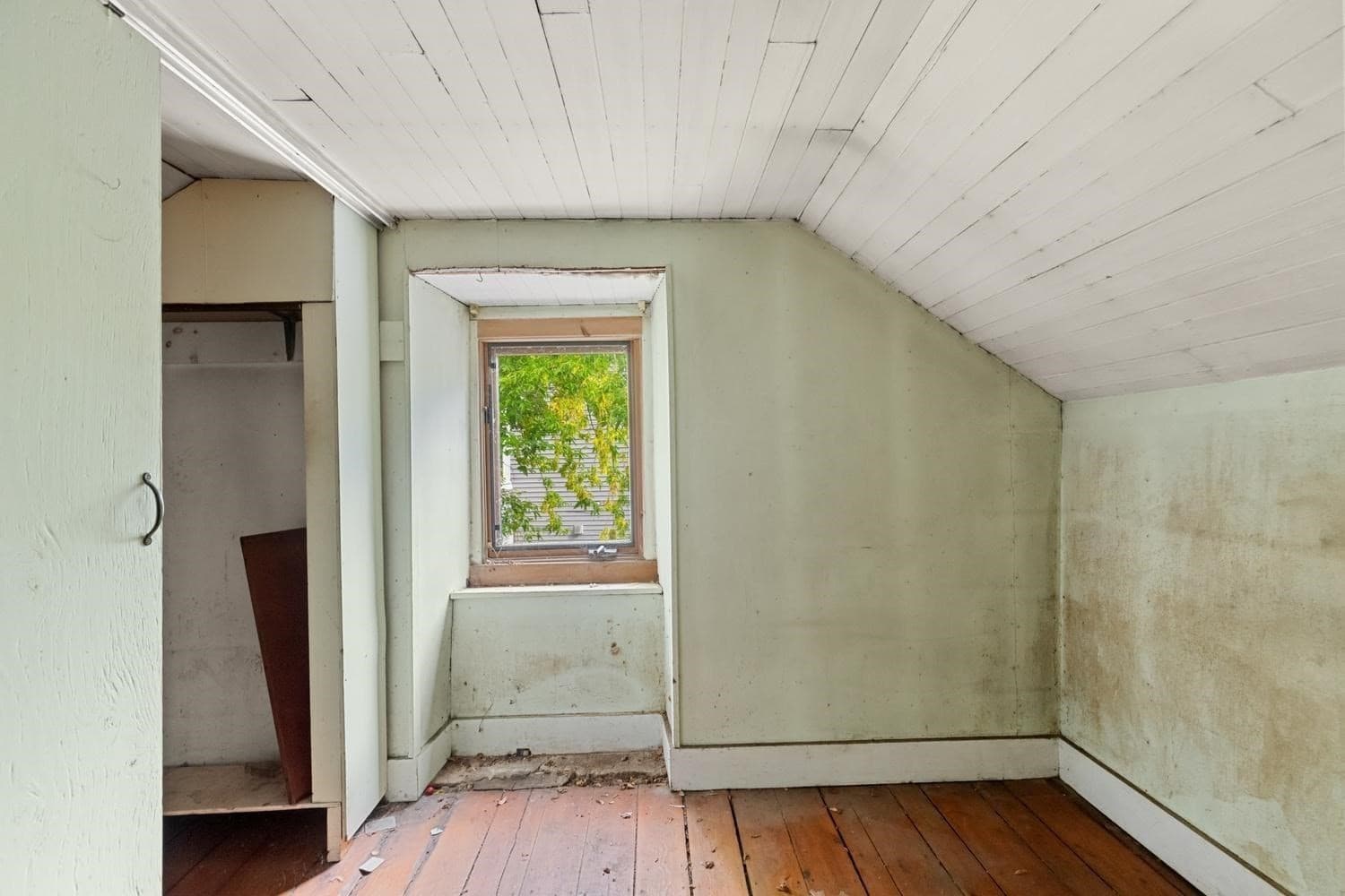 Single Family Residence at 29 Beachview Terrace, Malden MA 02148, Malden, photo 13 of 21