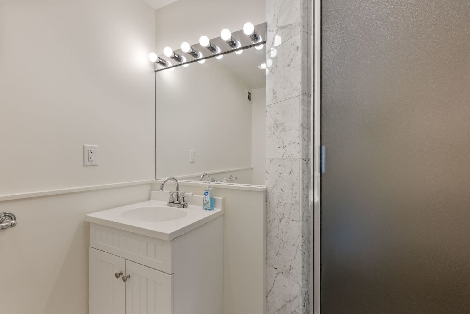 Condominium at 85 East India Row # 10G, Boston MA 02110, photo 28 of 38