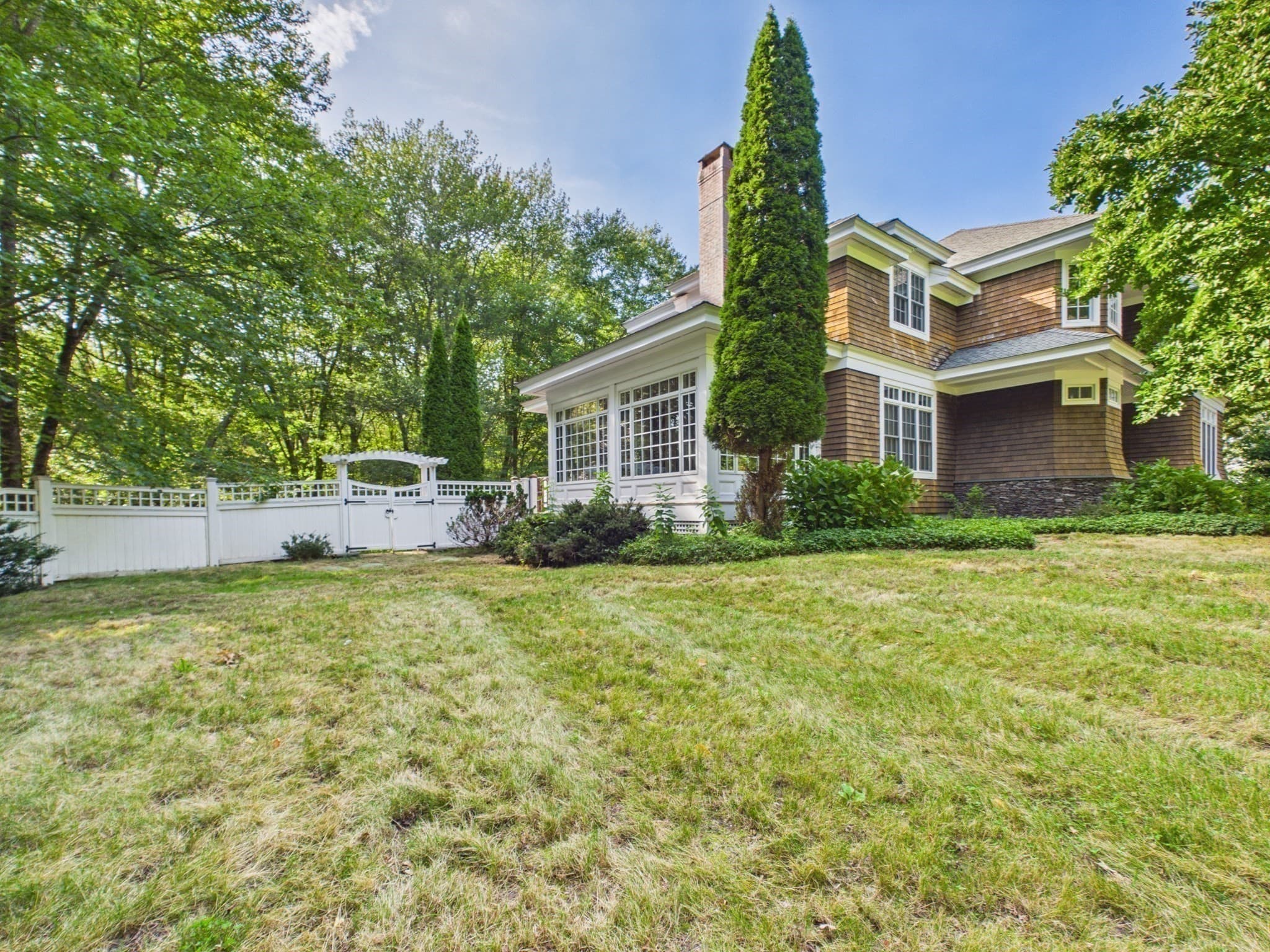 Single Family Residence at 218 Pine St, Rehoboth MA 02769, Rehoboth, photo 2 of 42