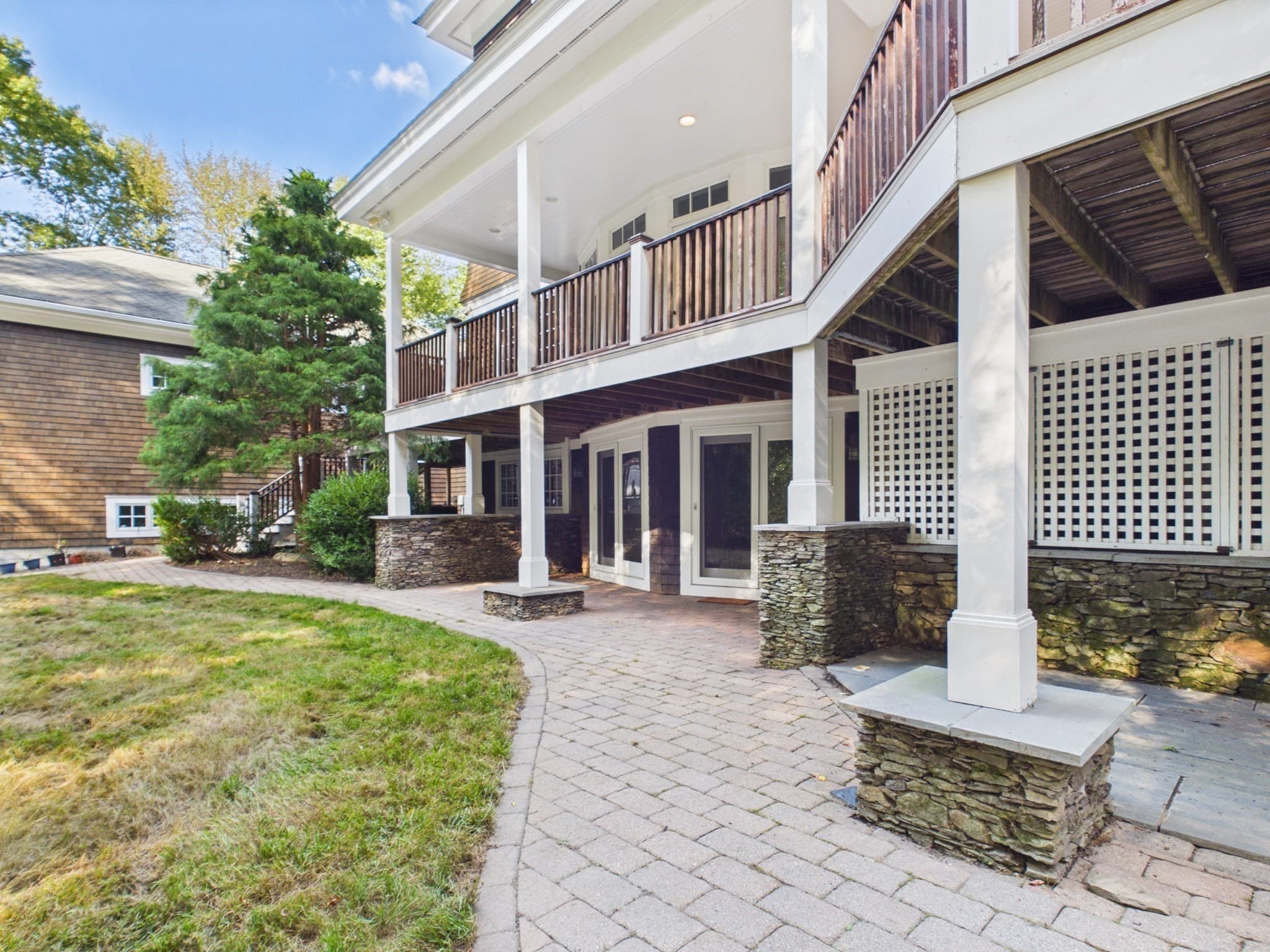 Single Family Residence at 218 Pine St, Rehoboth MA 02769, Rehoboth, photo 6 of 42