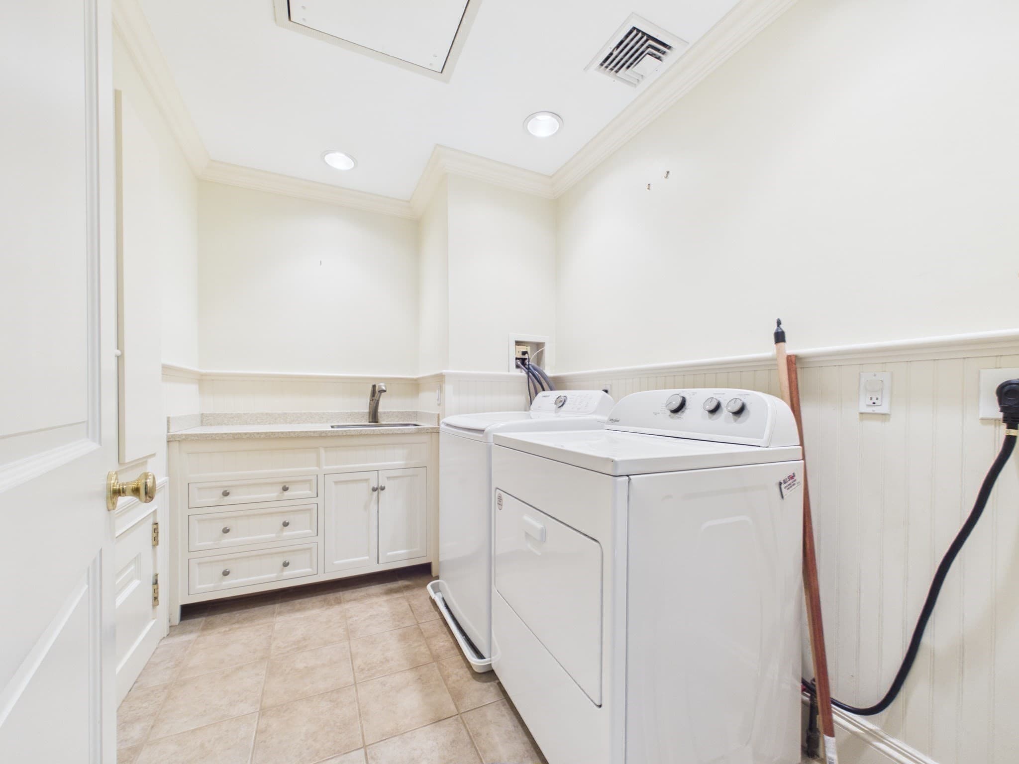 Single Family Residence at 218 Pine St, Rehoboth MA 02769, Rehoboth, photo 31 of 42