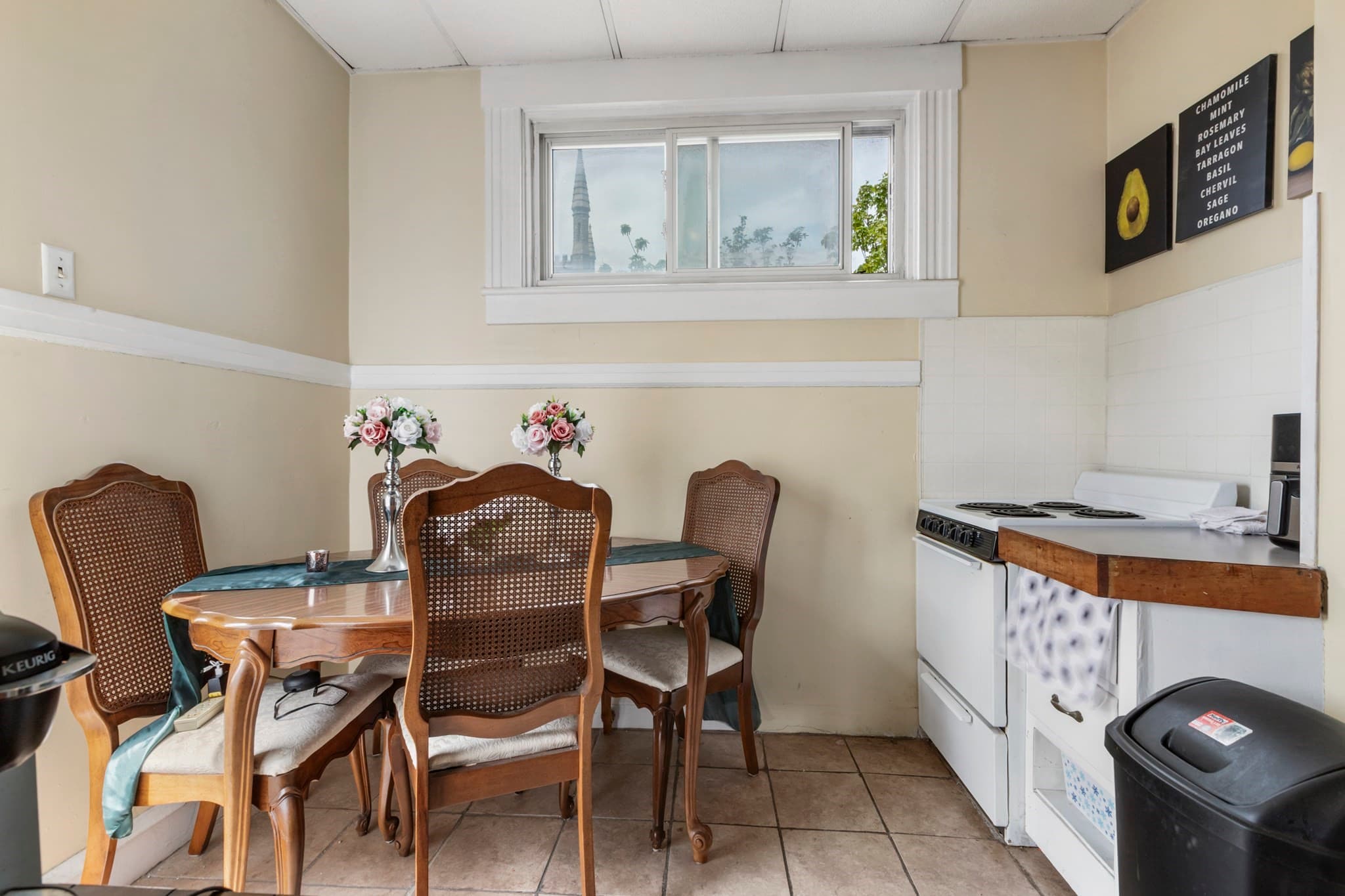 5-9 Family at 381 Pine St, Fall River MA 02720, Fall River, photo 17 of 41