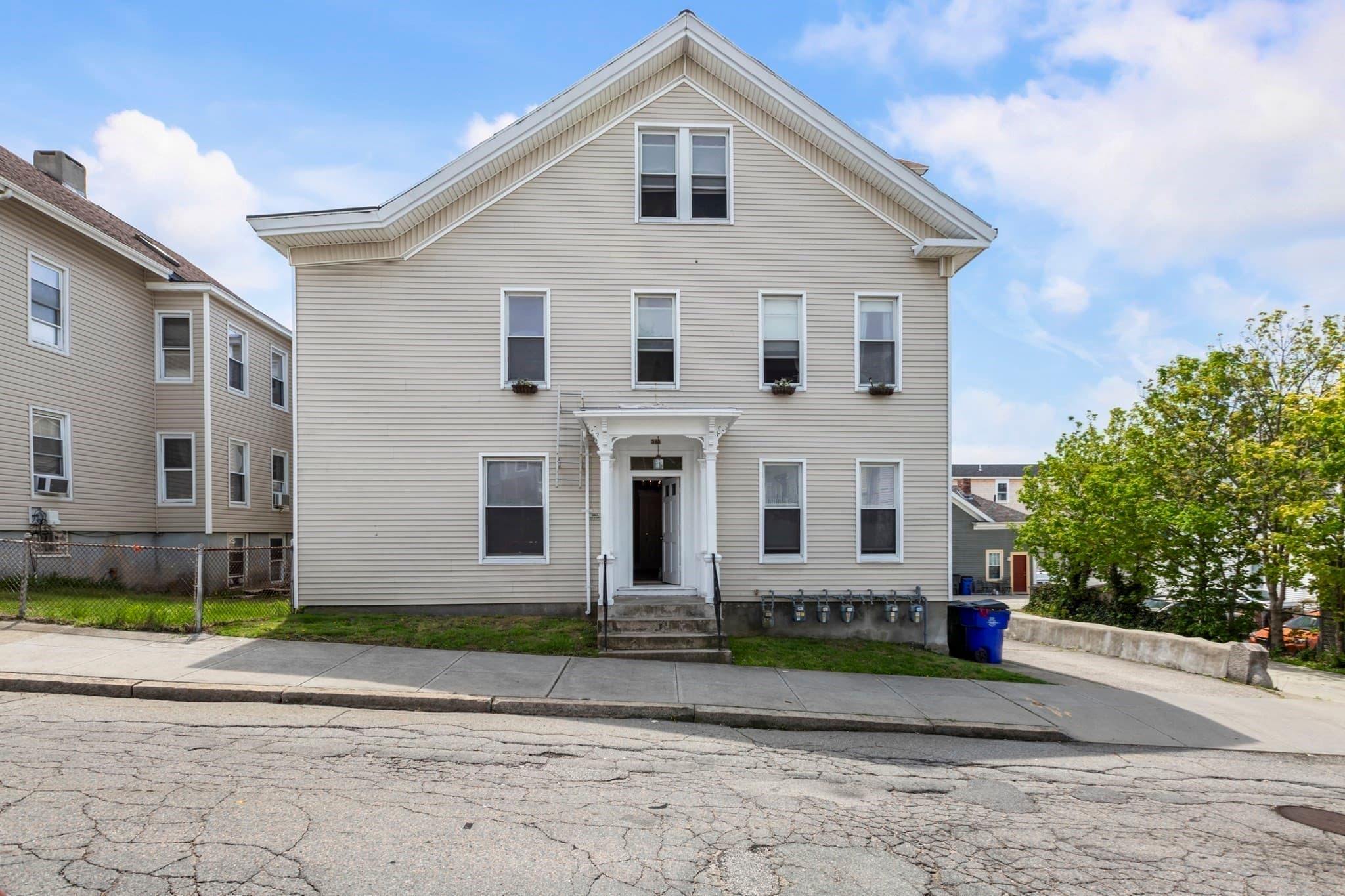 5-9 Family at 381 Pine St, Fall River MA 02720, Fall River, photo 33 of 41