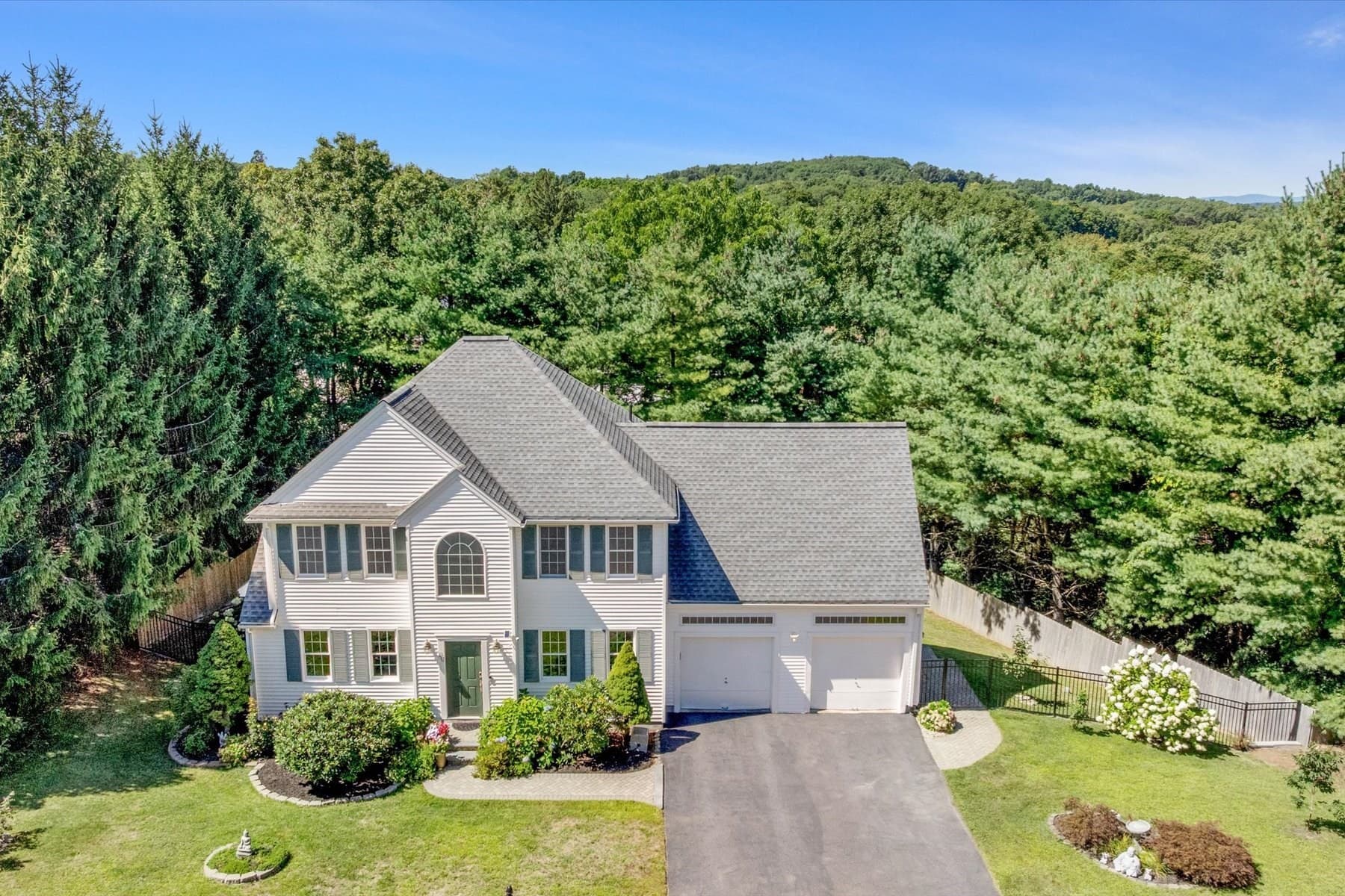 Single Family Residence at 38 Bellows Cir, Marlborough MA 01752, Marlborough, photo 40 of 42