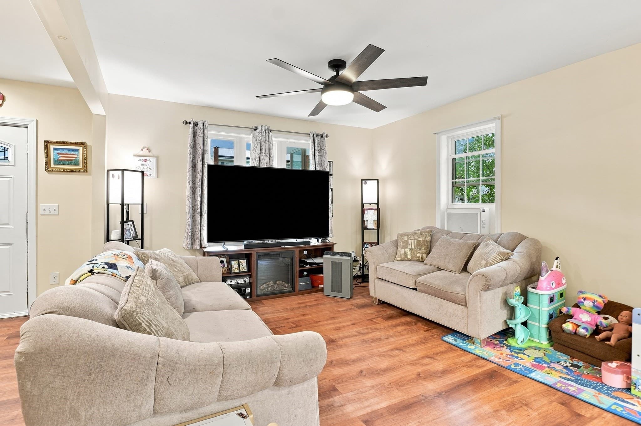 Single Family Residence at 111 Pinedale Avenue, Athol MA 01331, Athol, photo 4 of 28