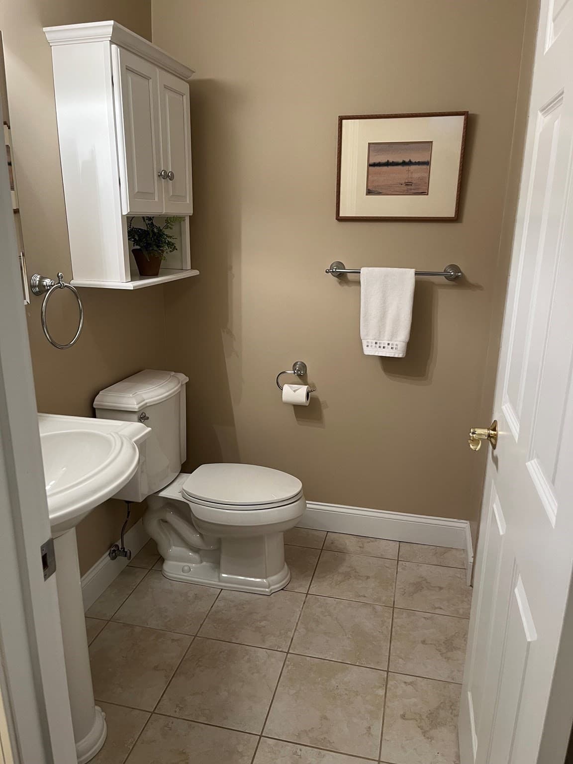 Condominium at 112 Porter St # 5, Melrose MA 02176, Melrose, photo 16 of 19