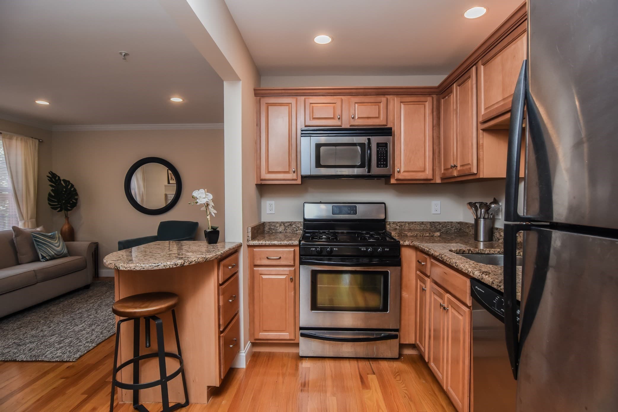 Condominium at 112 Porter St # 5, Melrose MA 02176, Melrose, photo 7 of 19