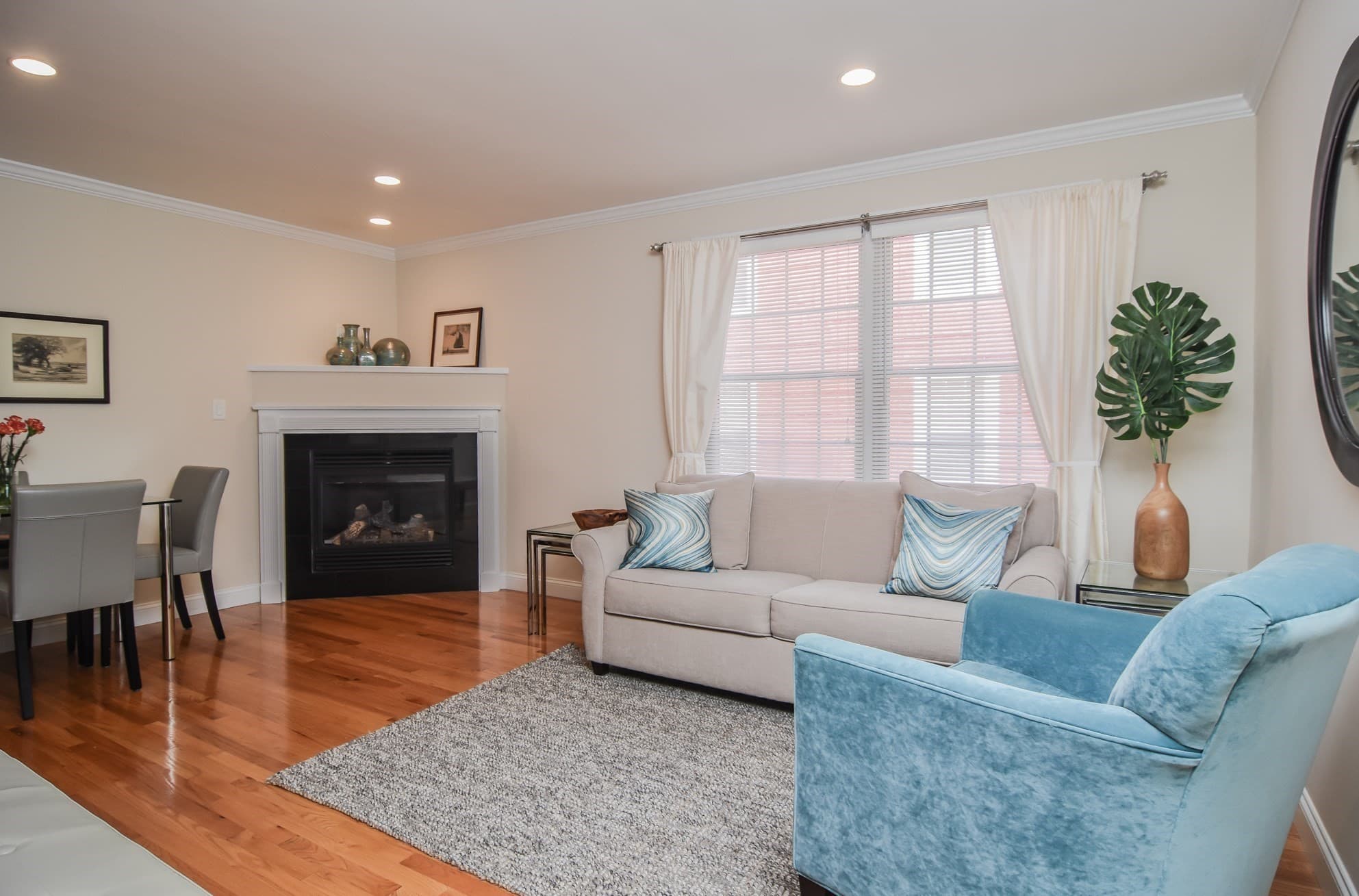 Condominium at 112 Porter St # 5, Melrose MA 02176, Melrose, photo 3 of 19