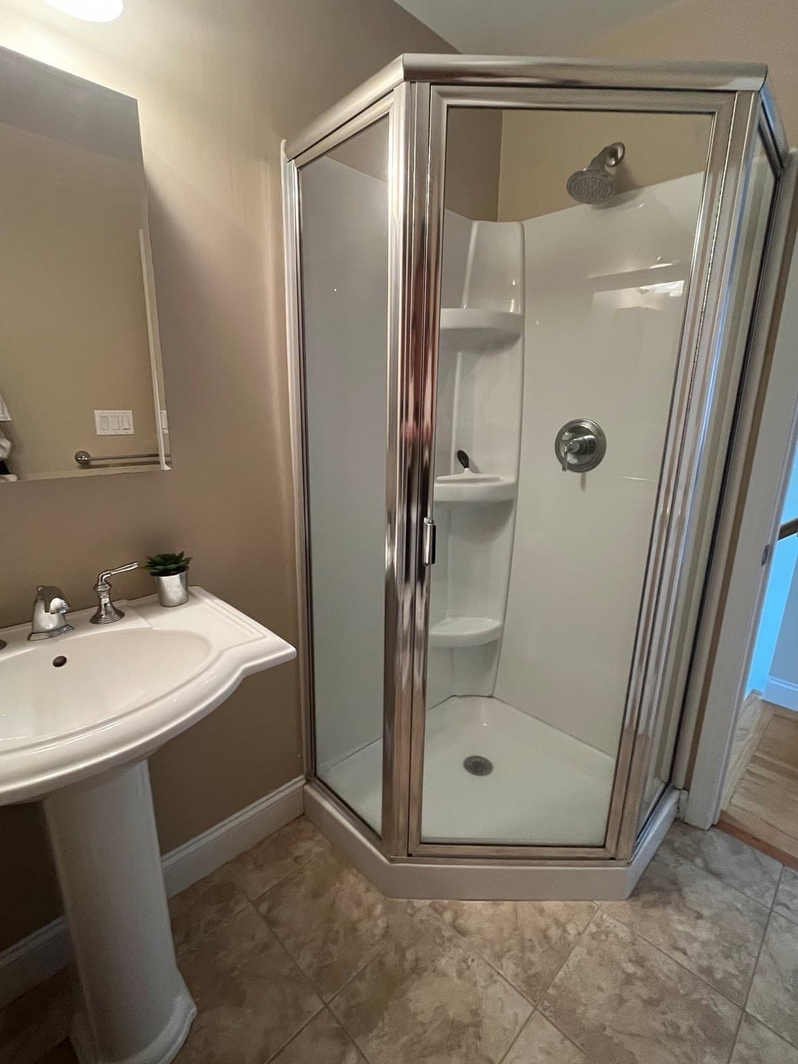 Condominium at 112 Porter St # 5, Melrose MA 02176, Melrose, photo 9 of 19