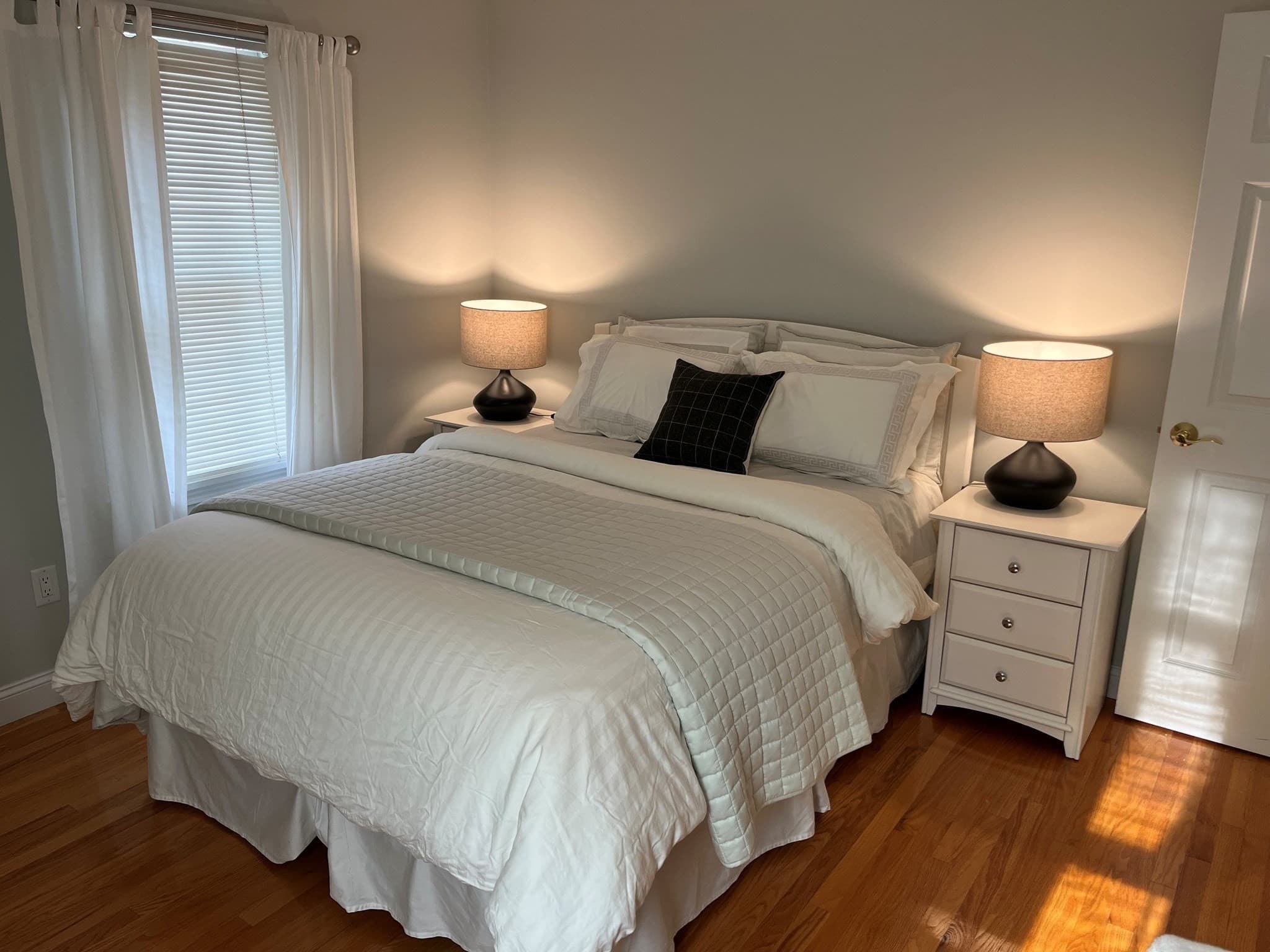 Condominium at 112 Porter St # 5, Melrose MA 02176, Melrose, photo 10 of 19
