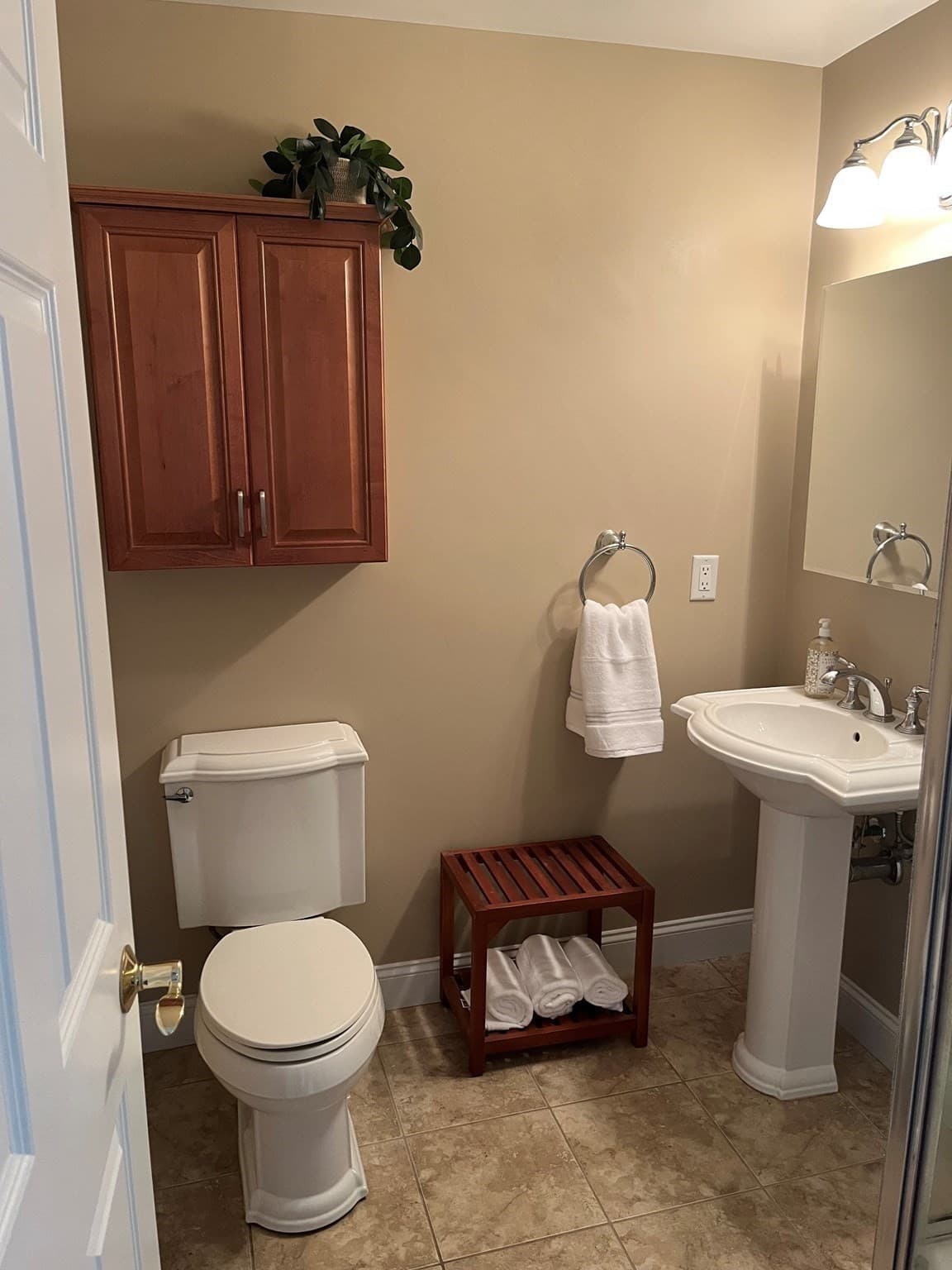 Condominium at 112 Porter St # 5, Melrose MA 02176, Melrose, photo 8 of 19